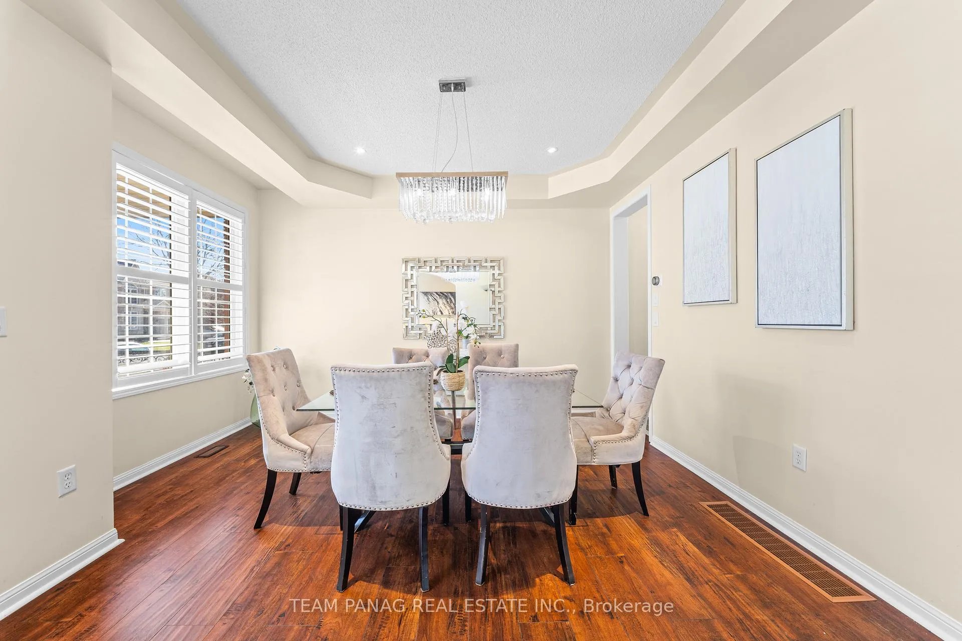 Photo 10 of 20 Binnery Drive, Brampton, Vales of Castlemore — HOMEH