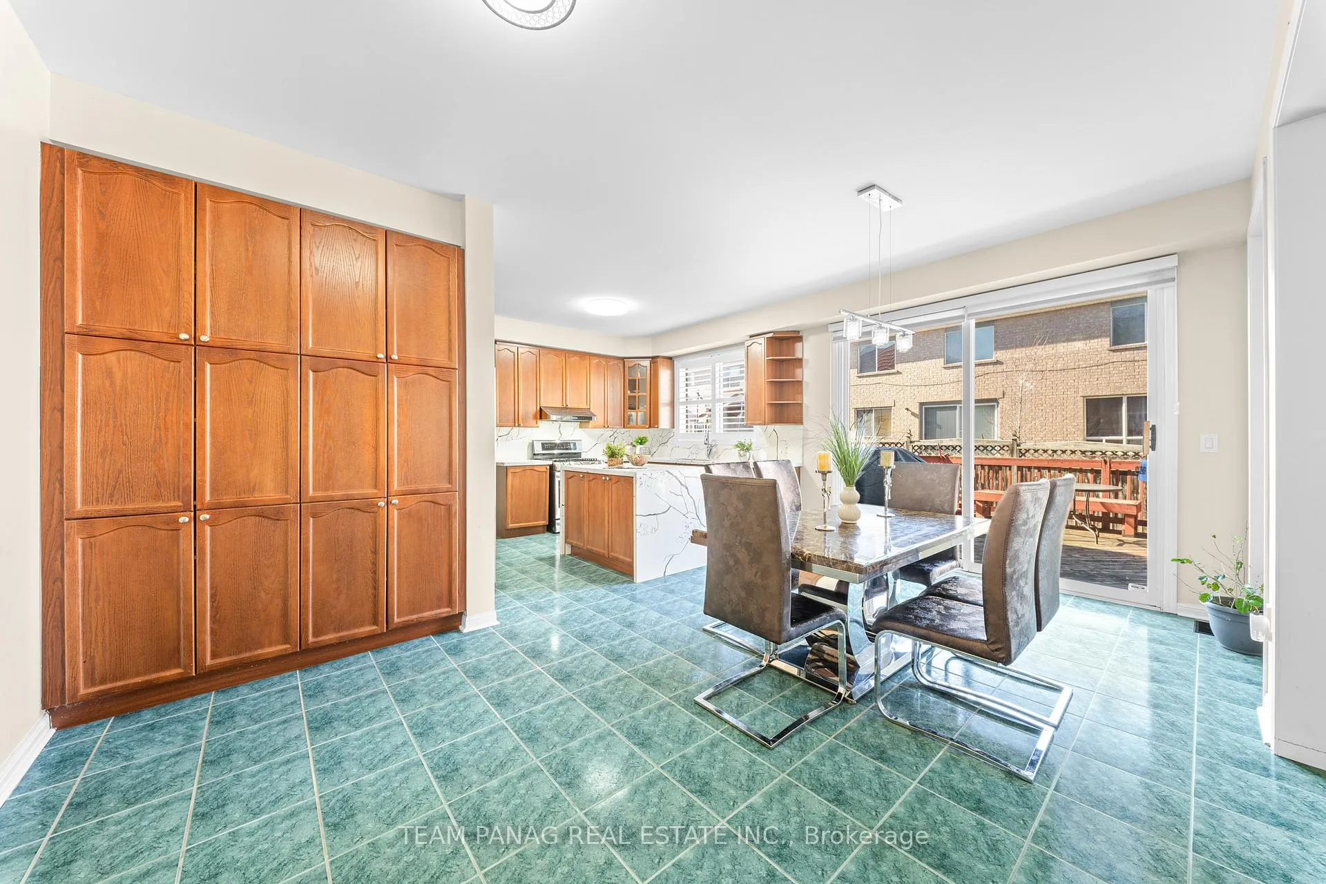 Photo 16 of 20 Binnery Drive, Brampton, Vales of Castlemore — HOMEH