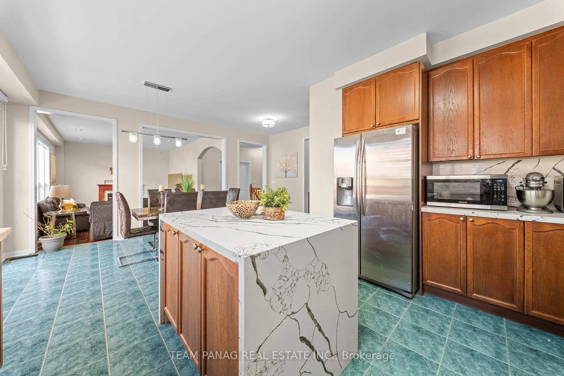 Photo 21 of 20 Binnery Drive, Brampton, Vales of Castlemore — HOMEH