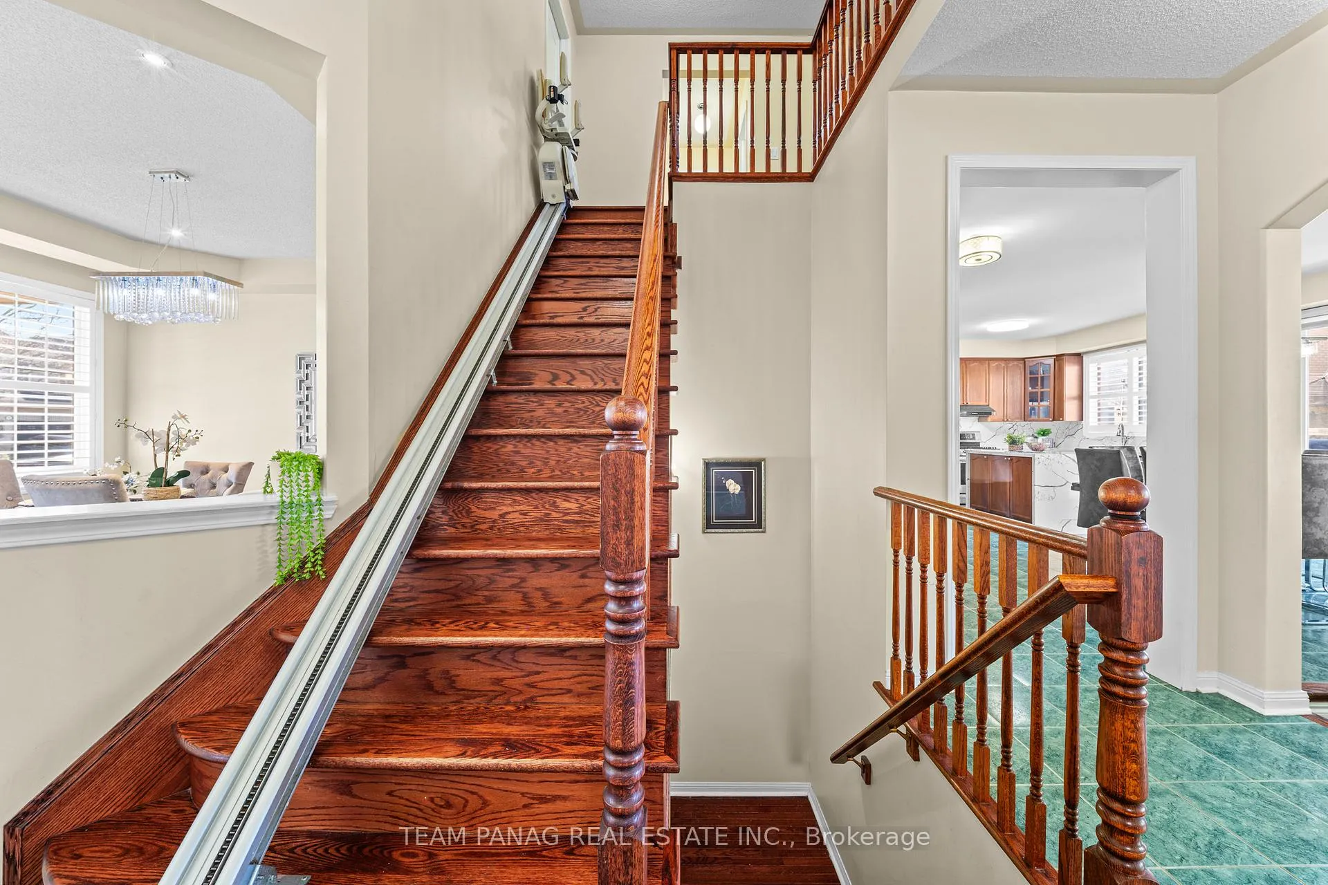 Photo 28 of 20 Binnery Drive, Brampton, Vales of Castlemore — HOMEH