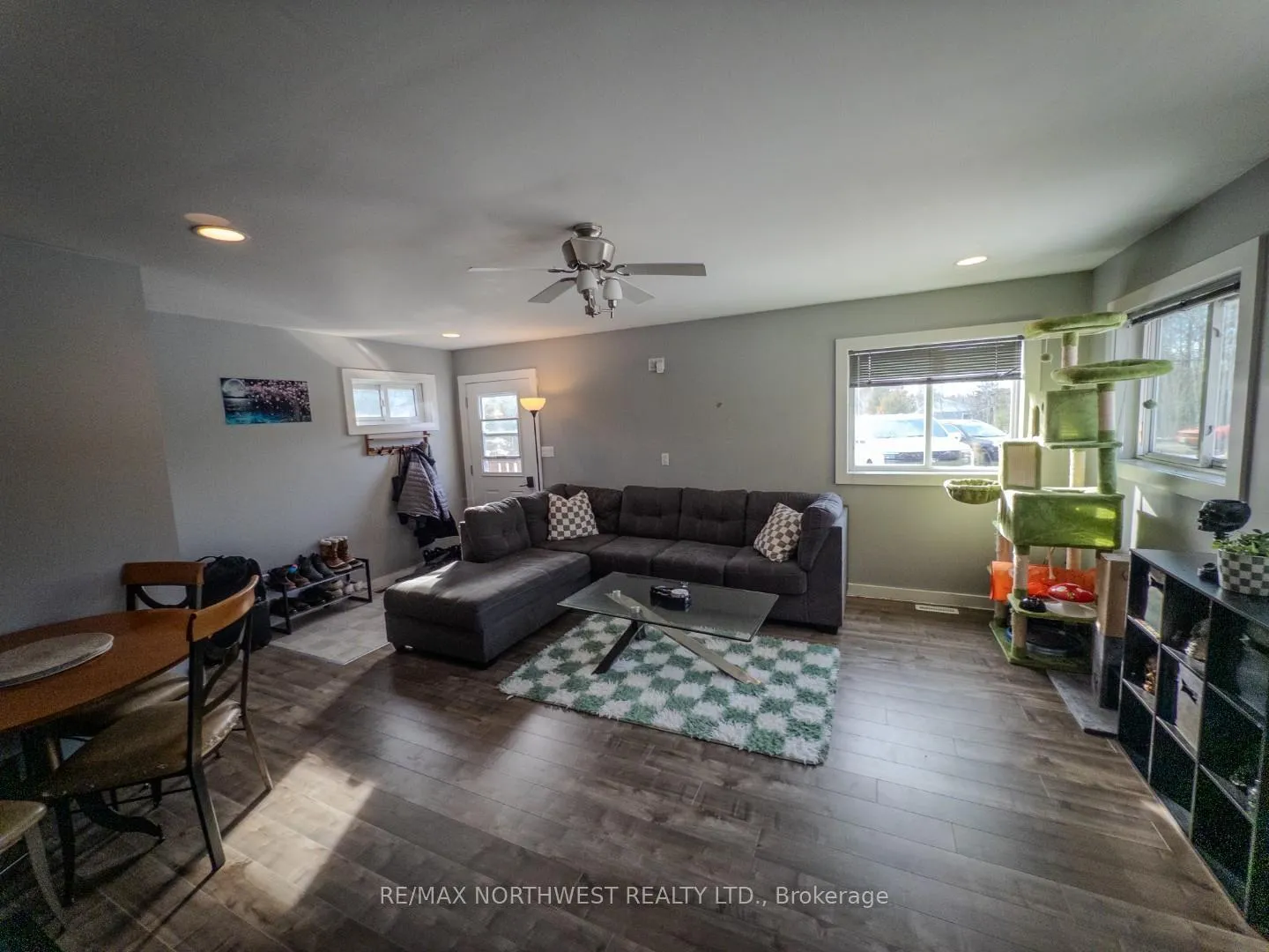 Photo 7 of 5 Tallieu, Kenora, Kenora East — HOMEH