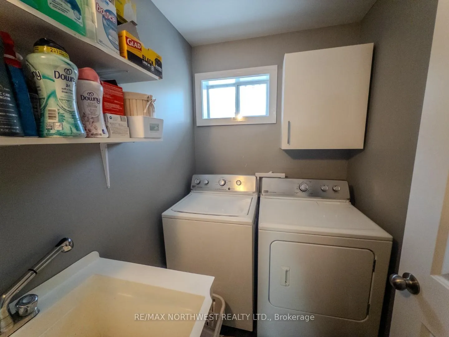 Photo 15 of 5 Tallieu, Kenora, Kenora East — HOMEH