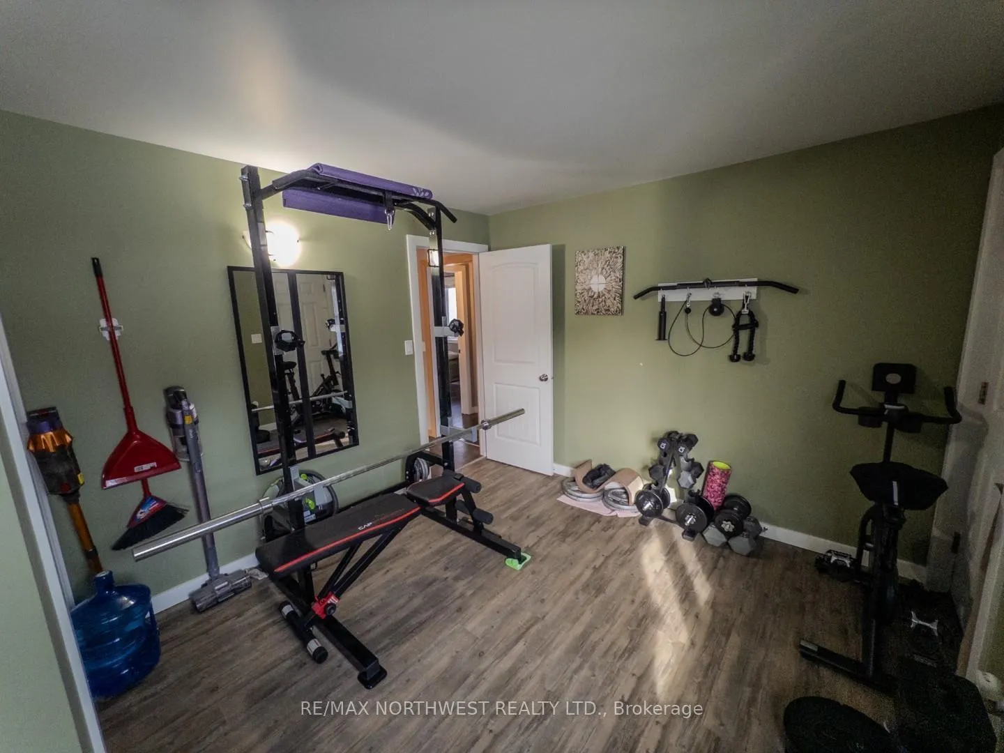 Photo 22 of 5 Tallieu, Kenora, Kenora East — HOMEH