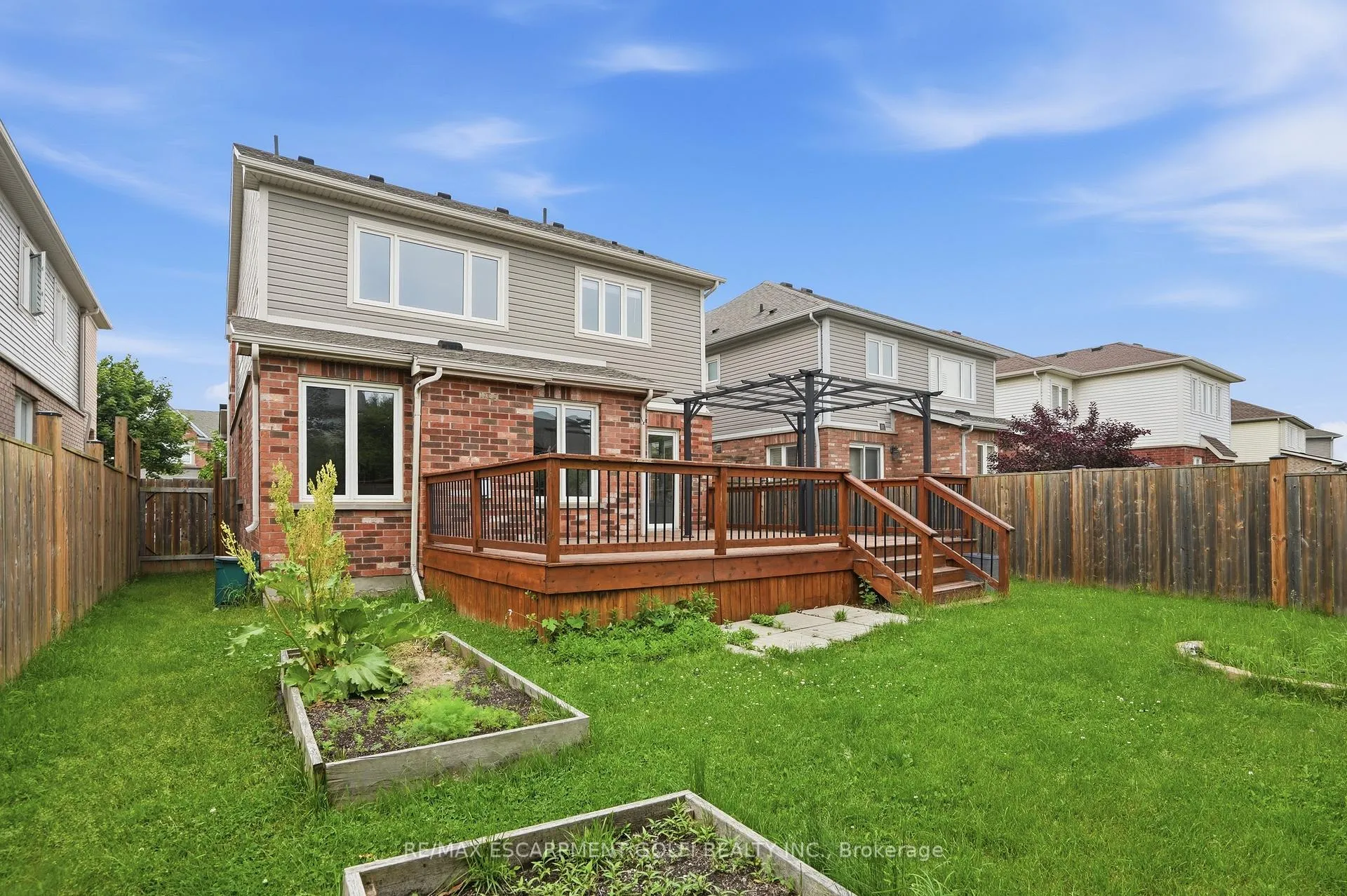 Photo 24 of 6414 Dilalla Crescent, Niagara Falls, Forestview — HOMEH