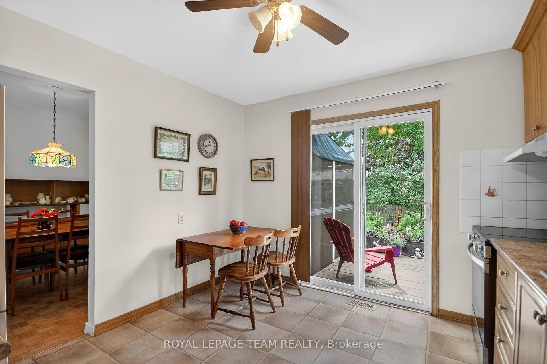 Photo 10 of 71 Dallaire Crescent, Ottawa, Richmond — HOMEH