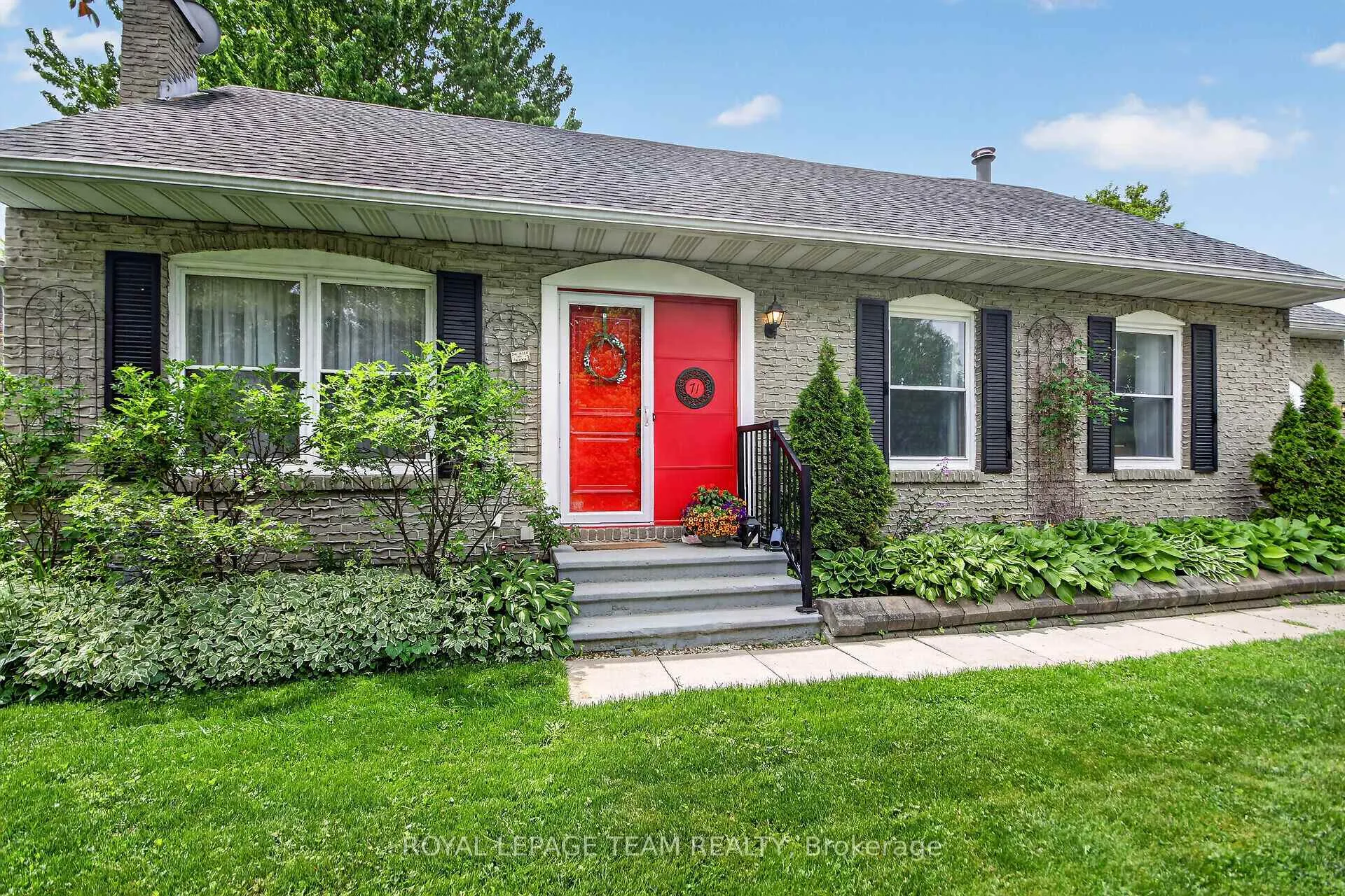 Photo 30 of 71 Dallaire Crescent, Ottawa, Richmond — HOMEH