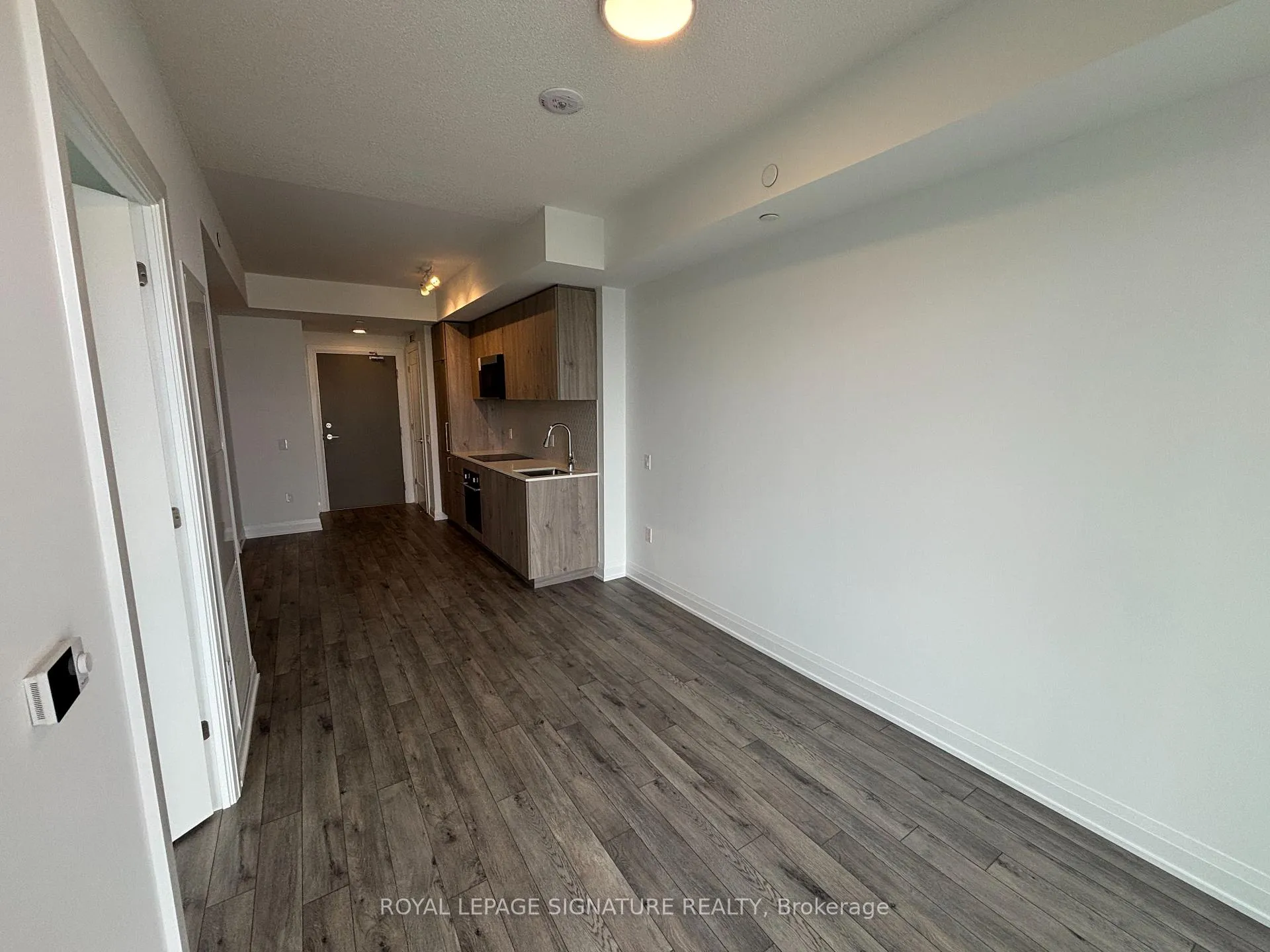 Photo 13 of 15 Skyridge Drive, Brampton, Bram East — HOMEH