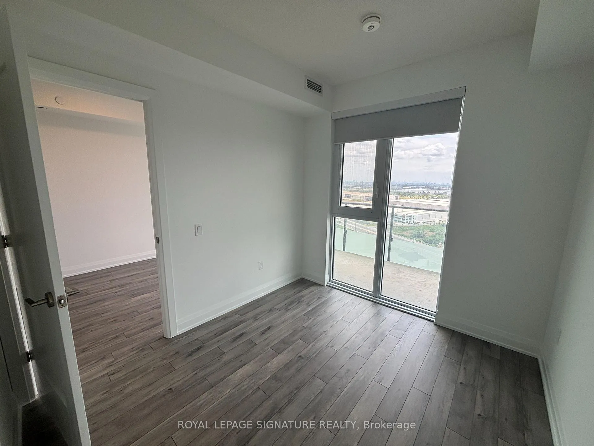 Photo 16 of 15 Skyridge Drive, Brampton, Bram East — HOMEH
