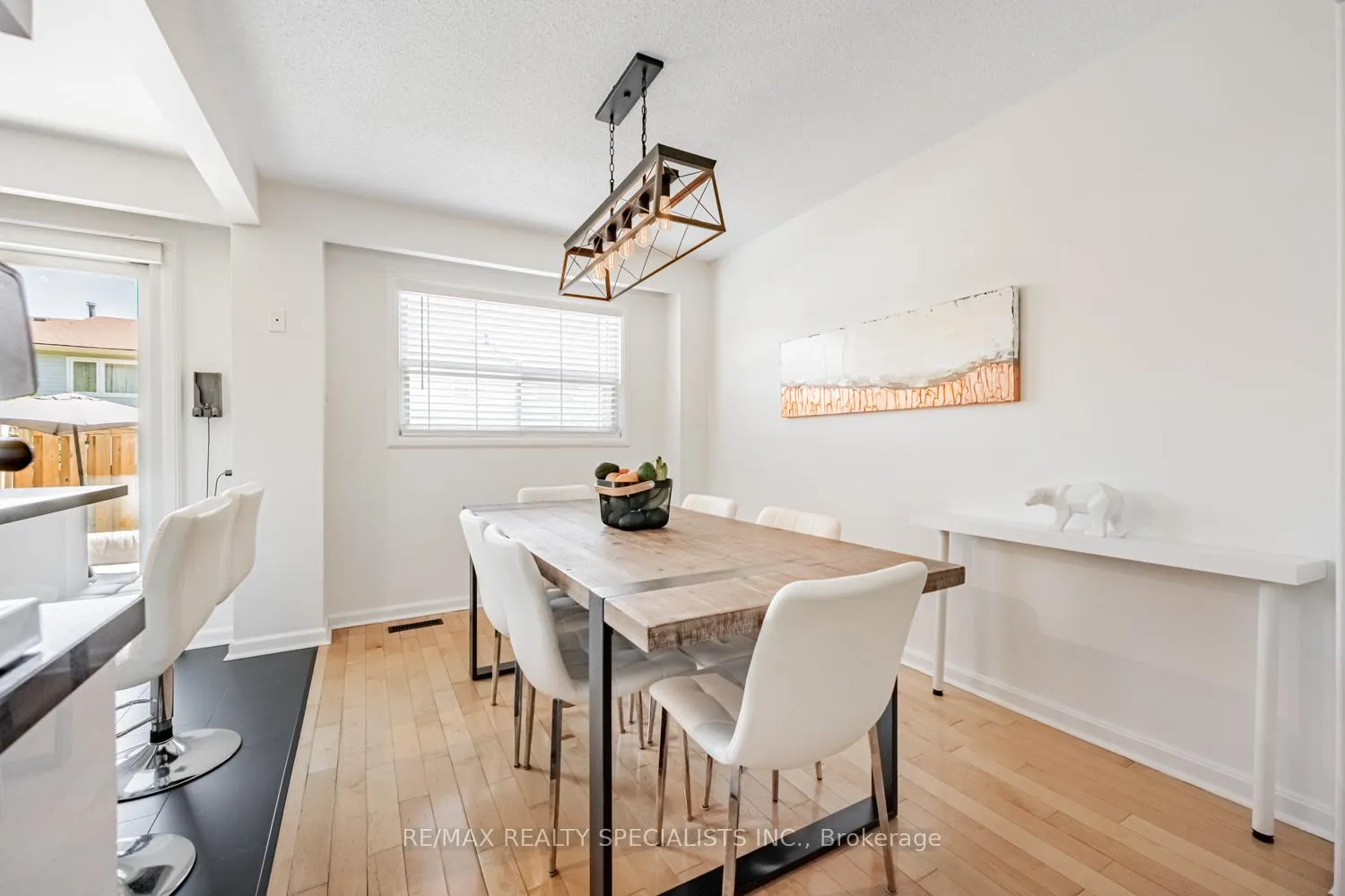Photo 9 of Unit 13, 1055 Shawnmarr Road, Mississauga, Port Credit — HOMEH