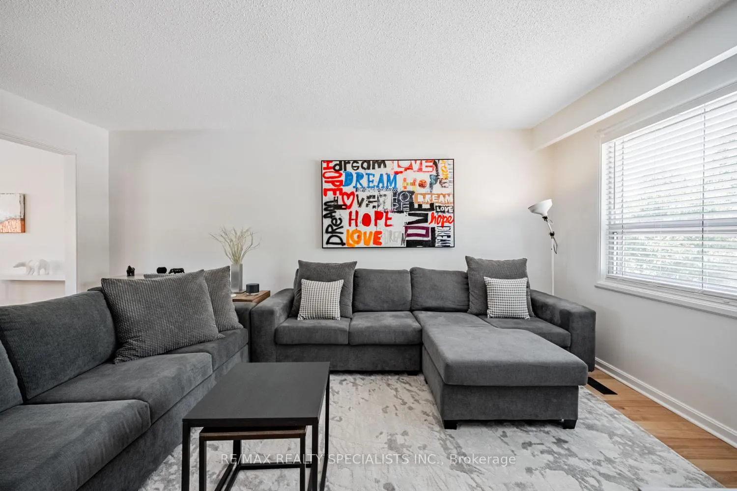 Photo 11 of Unit 13, 1055 Shawnmarr Road, Mississauga, Port Credit — HOMEH