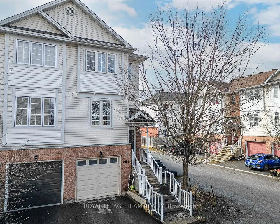 Photo 2 of 295 Gershwin Private, Ottawa, Westcliffe Estates — HOMEH