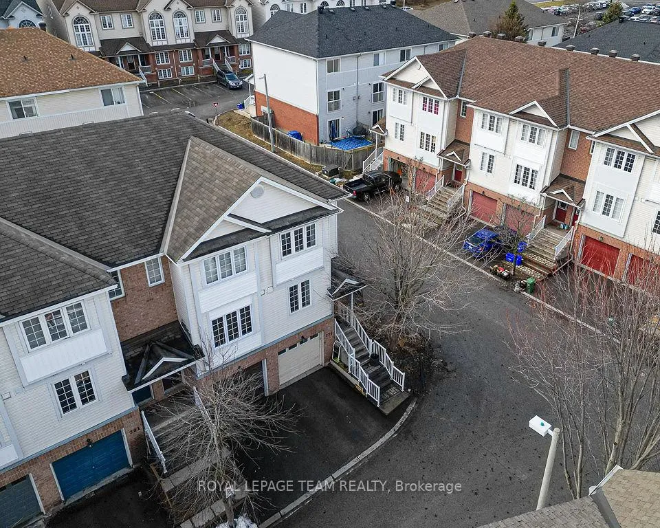 Photo 4 of 295 Gershwin Private, Ottawa, Westcliffe Estates — HOMEH