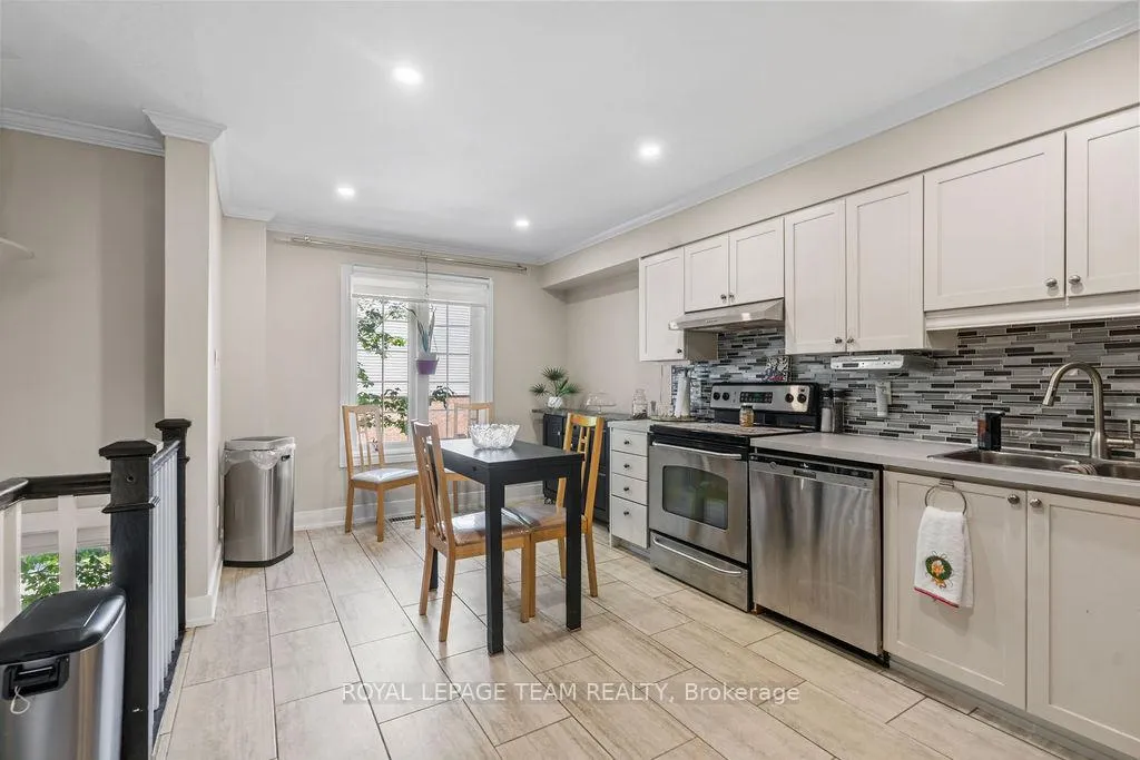 Photo 6 of 295 Gershwin Private, Ottawa, Westcliffe Estates — HOMEH