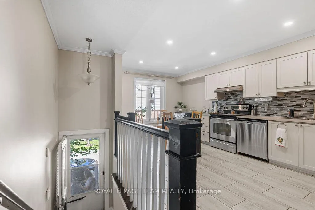 Photo 11 of 295 Gershwin Private, Ottawa, Westcliffe Estates — HOMEH