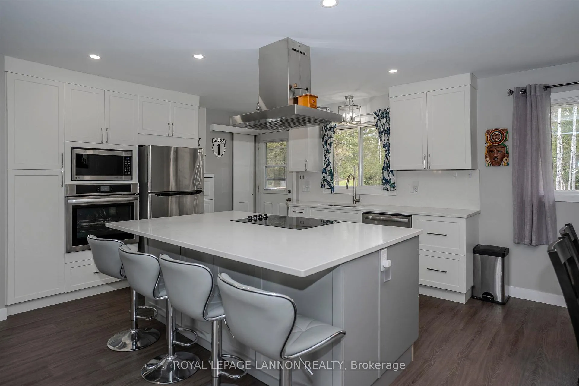 Photo 2 of 2190 Oliver Road, Thunder Bay, McIntyre South — HOMEH