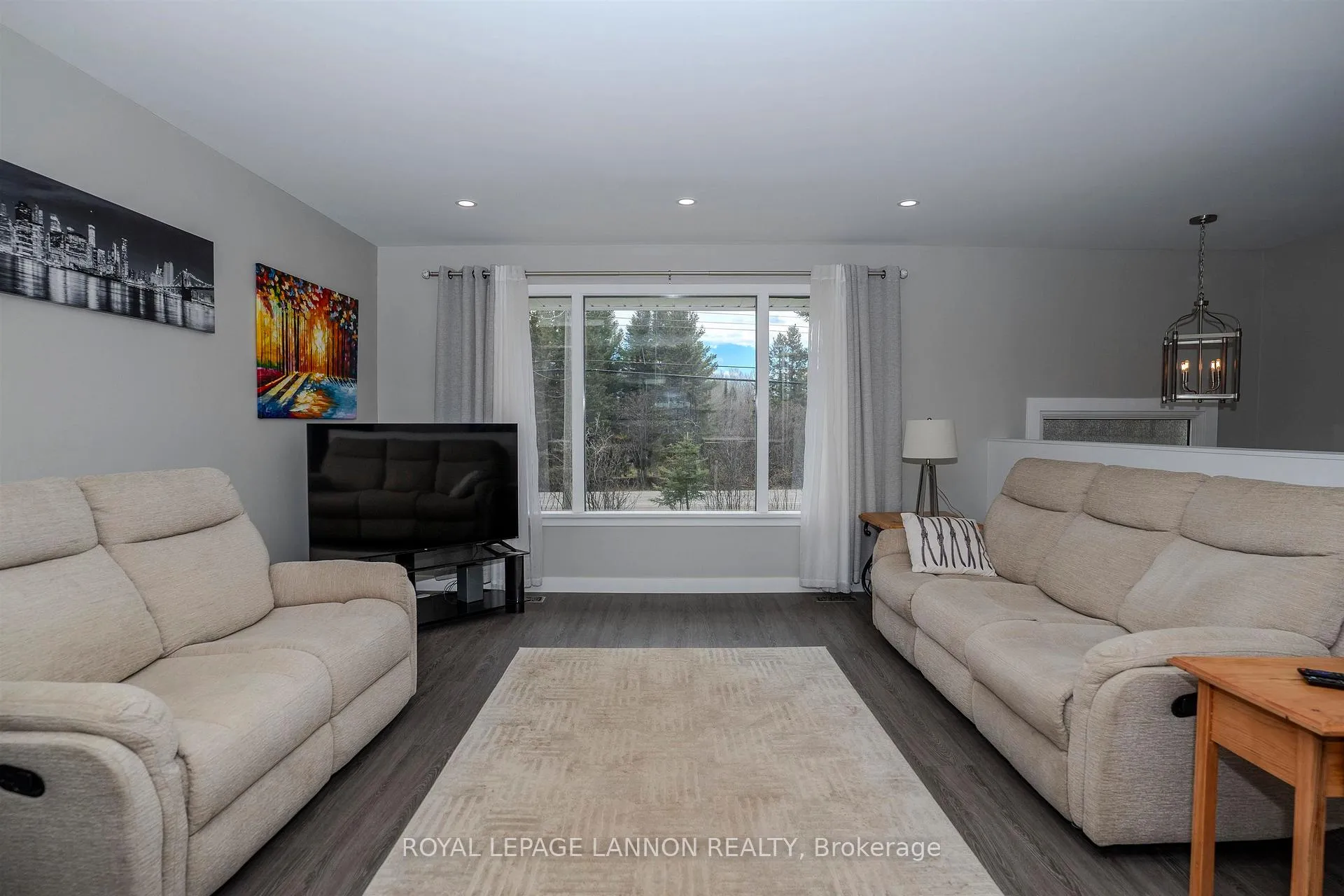Photo 8 of 2190 Oliver Road, Thunder Bay, McIntyre South — HOMEH