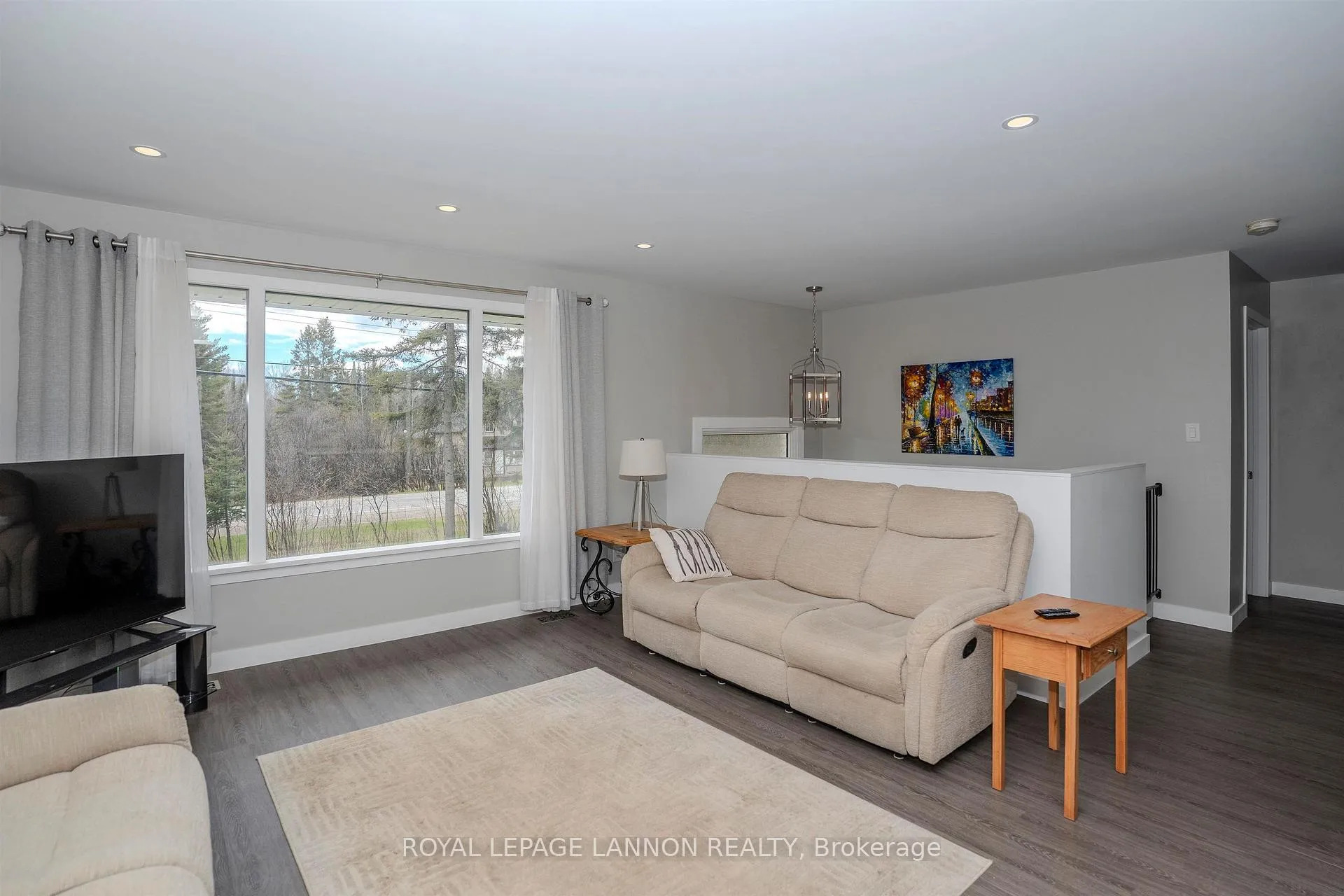 Photo 9 of 2190 Oliver Road, Thunder Bay, McIntyre South — HOMEH