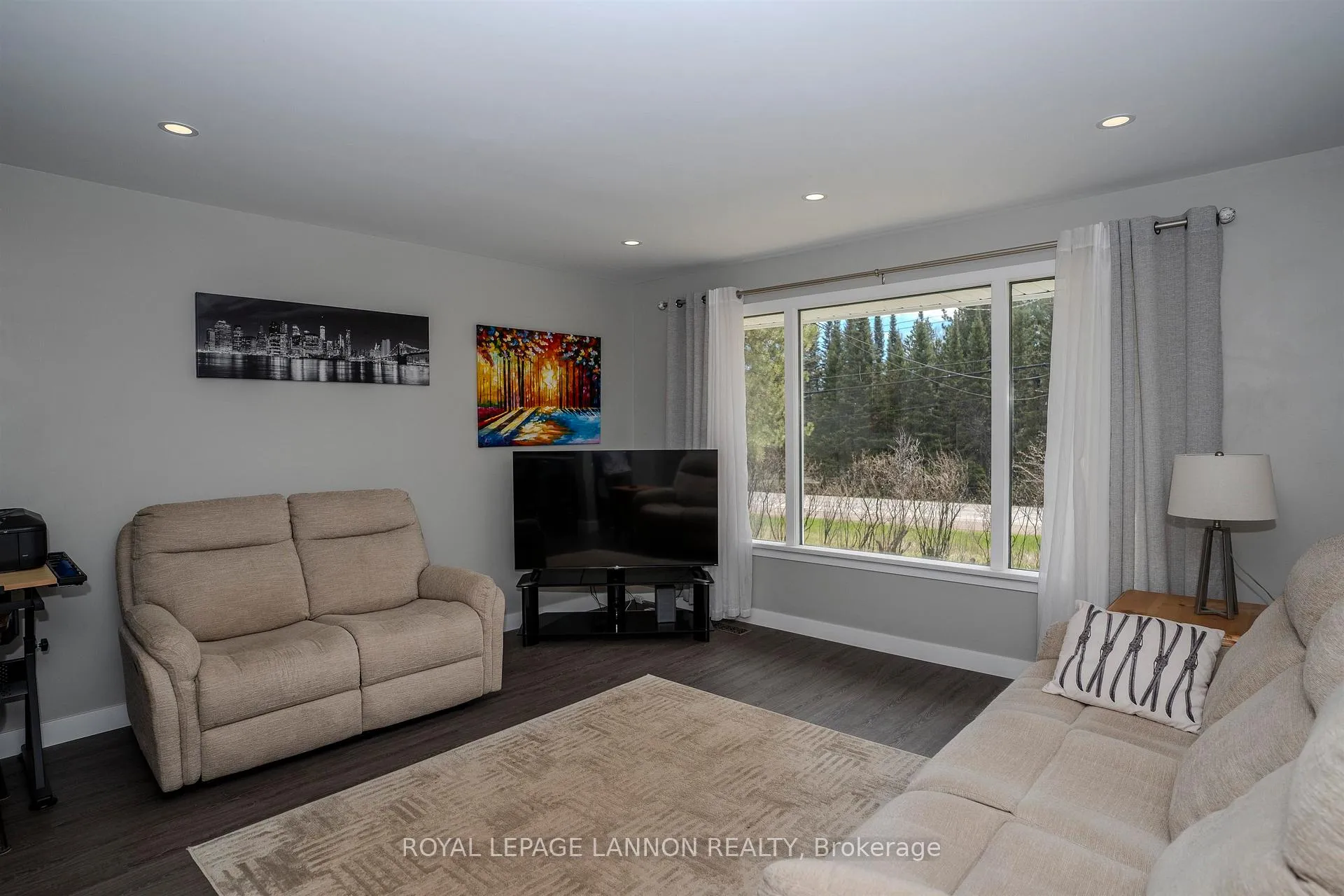 Photo 10 of 2190 Oliver Road, Thunder Bay, McIntyre South — HOMEH