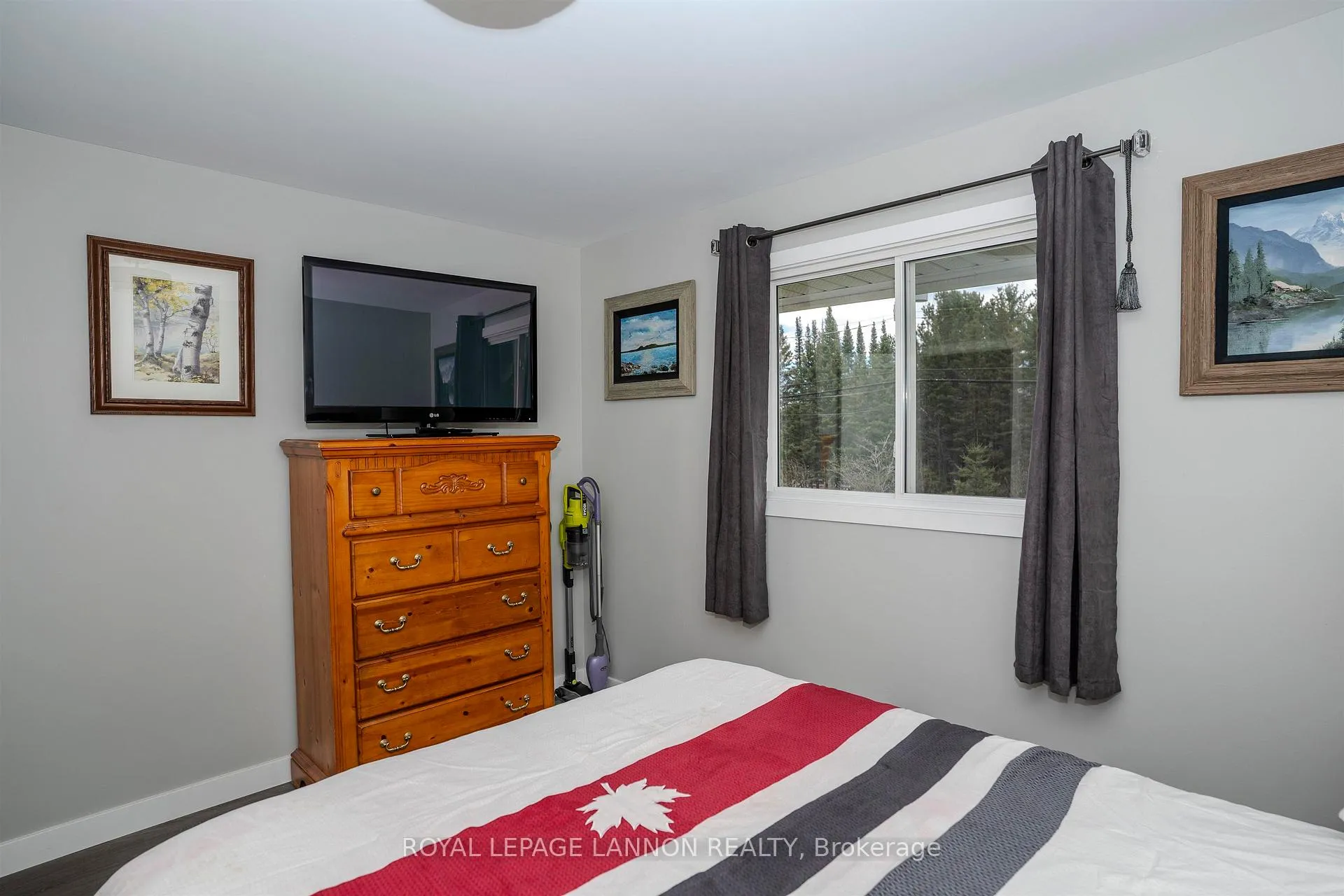 Photo 14 of 2190 Oliver Road, Thunder Bay, McIntyre South — HOMEH
