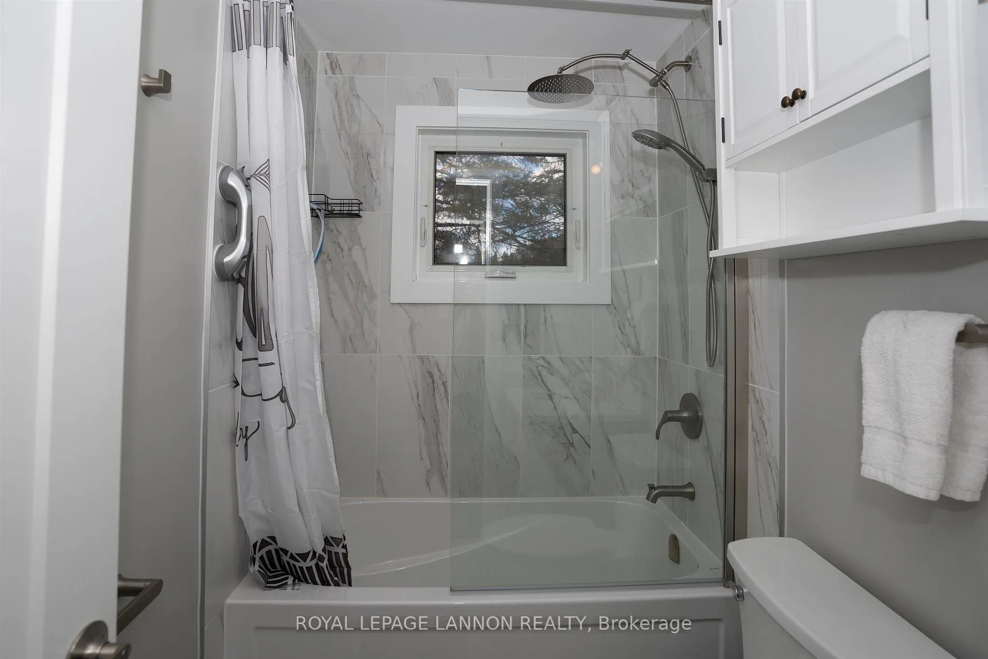 Photo 19 of 2190 Oliver Road, Thunder Bay, McIntyre South — HOMEH