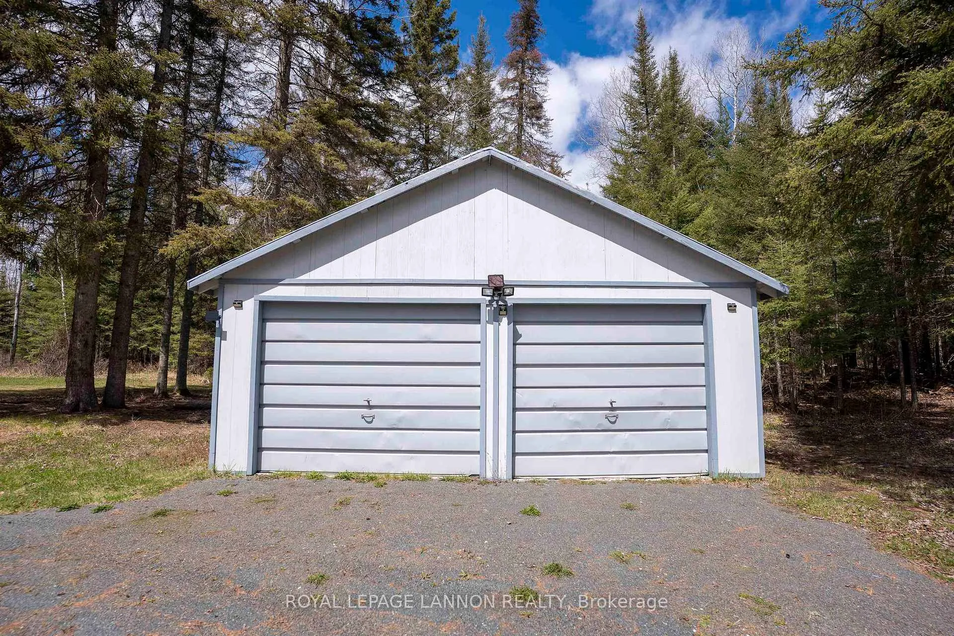 Photo 29 of 2190 Oliver Road, Thunder Bay, McIntyre South — HOMEH