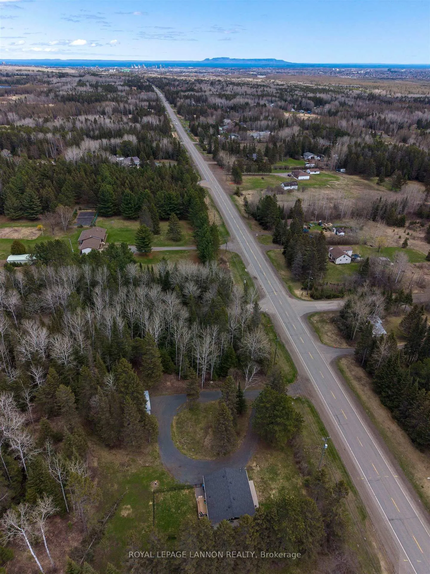 Photo 35 of 2190 Oliver Road, Thunder Bay, McIntyre South — HOMEH