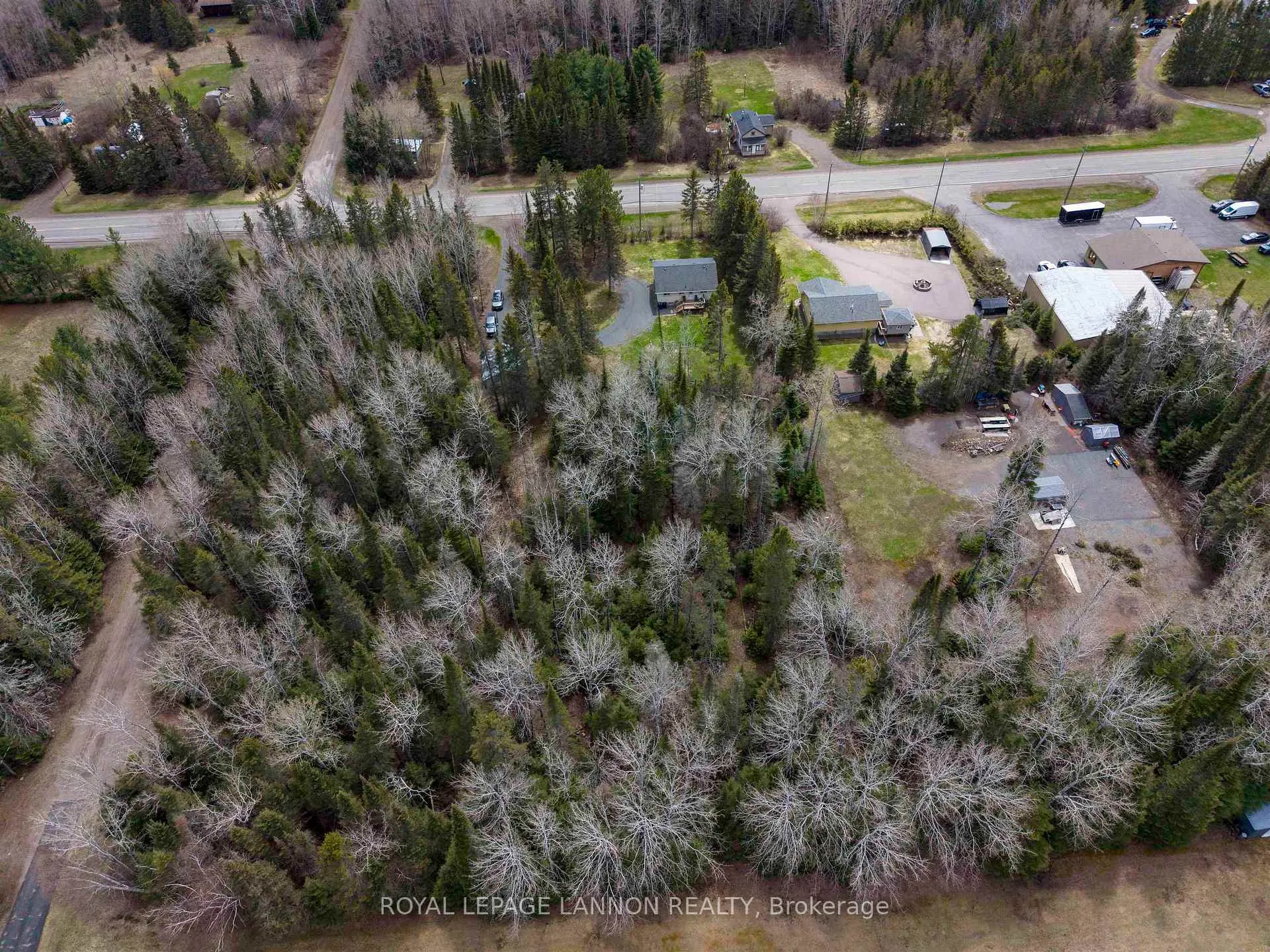 Photo 37 of 2190 Oliver Road, Thunder Bay, McIntyre South — HOMEH