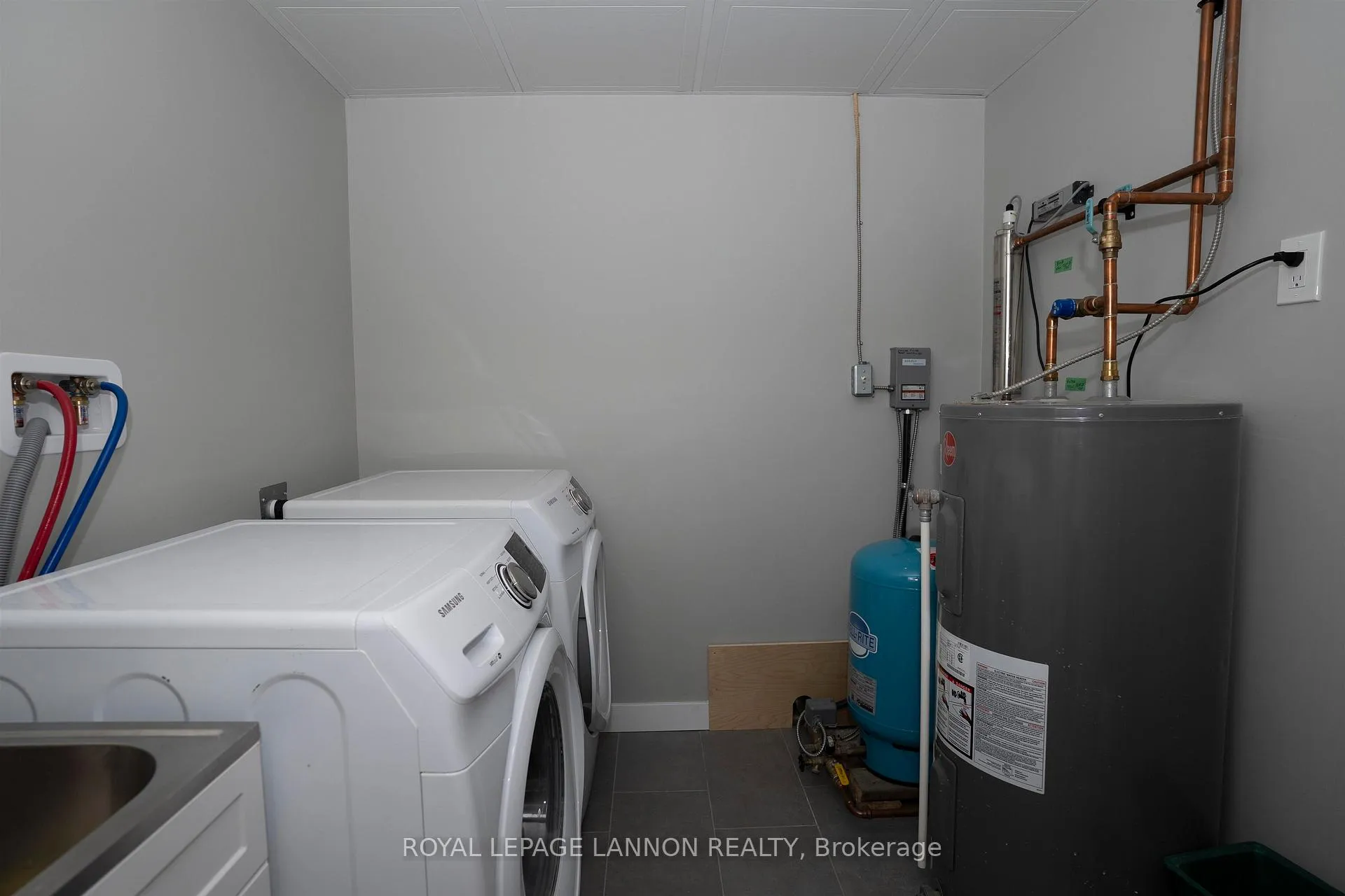 Photo 39 of 2190 Oliver Road, Thunder Bay, McIntyre South — HOMEH