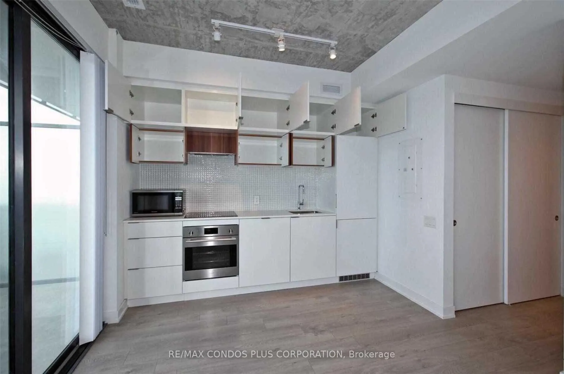 Photo 7 of Unit 1504, 185 Roehampton Avenue, Toronto, Mount Pleasant West — HOMEH