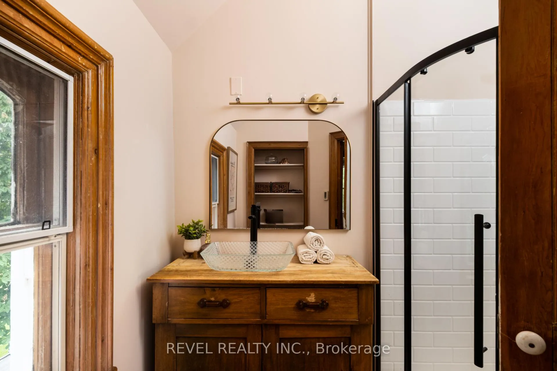 Photo 37 of 14700 Creditview Road, Caledon, Cheltenham — HOMEH