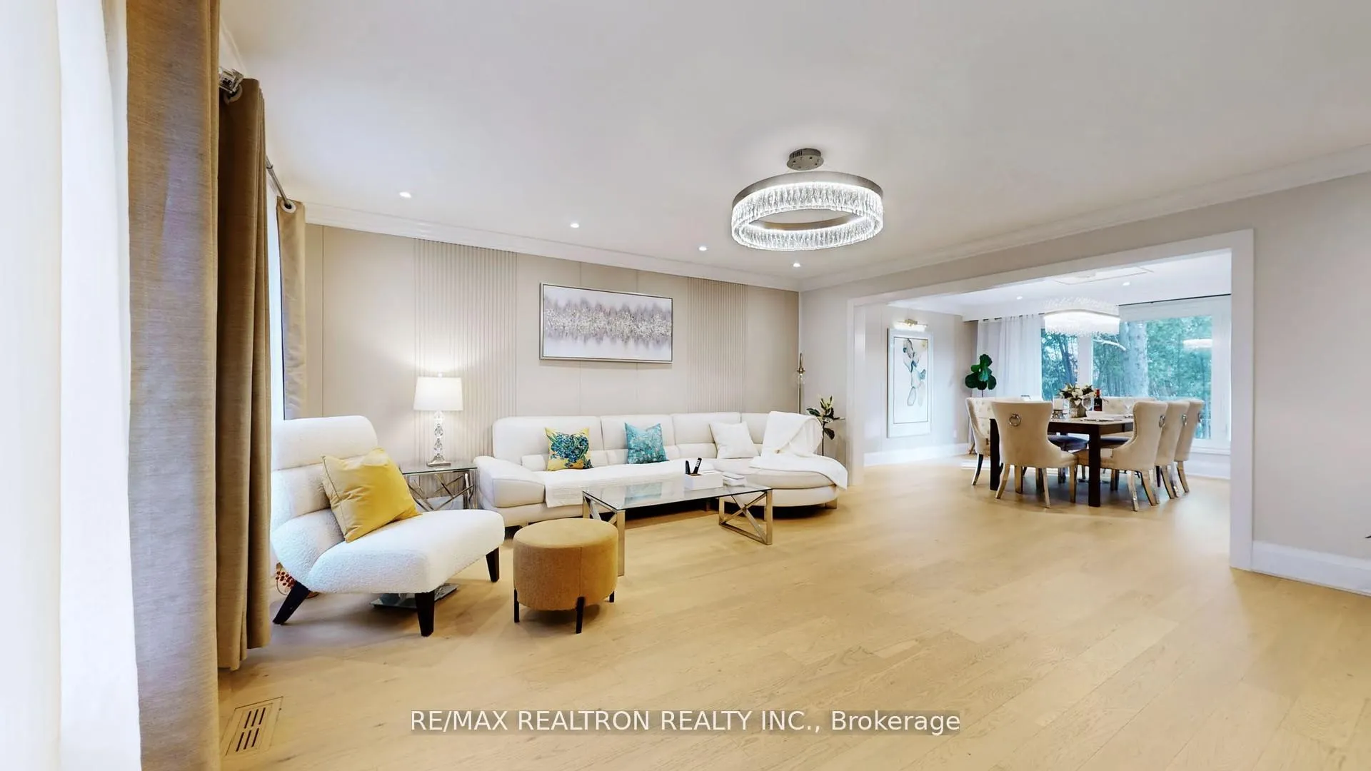 Photo 8 of 1 Whitelaw Court, Markham, Grandview — HOMEH