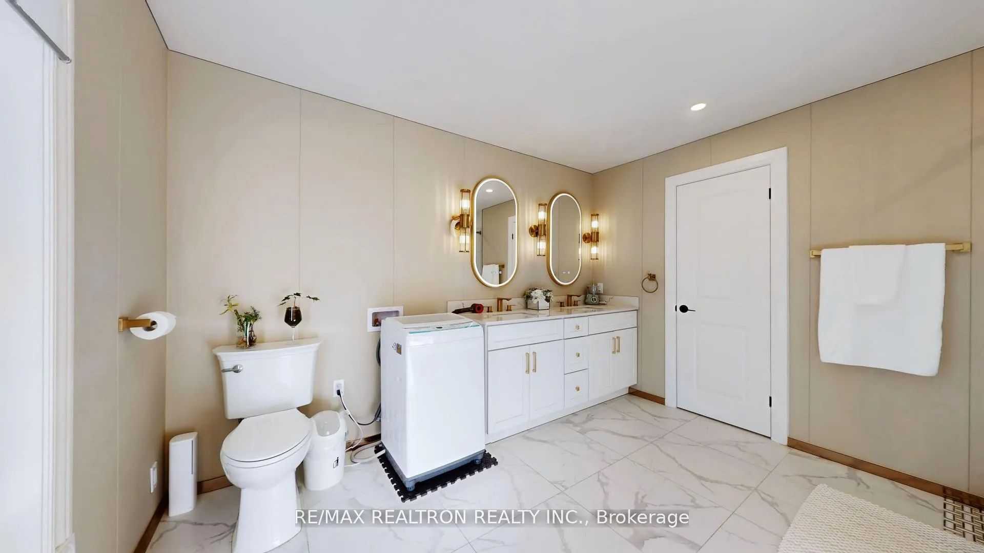 Photo 31 of 1 Whitelaw Court, Markham, Grandview — HOMEH