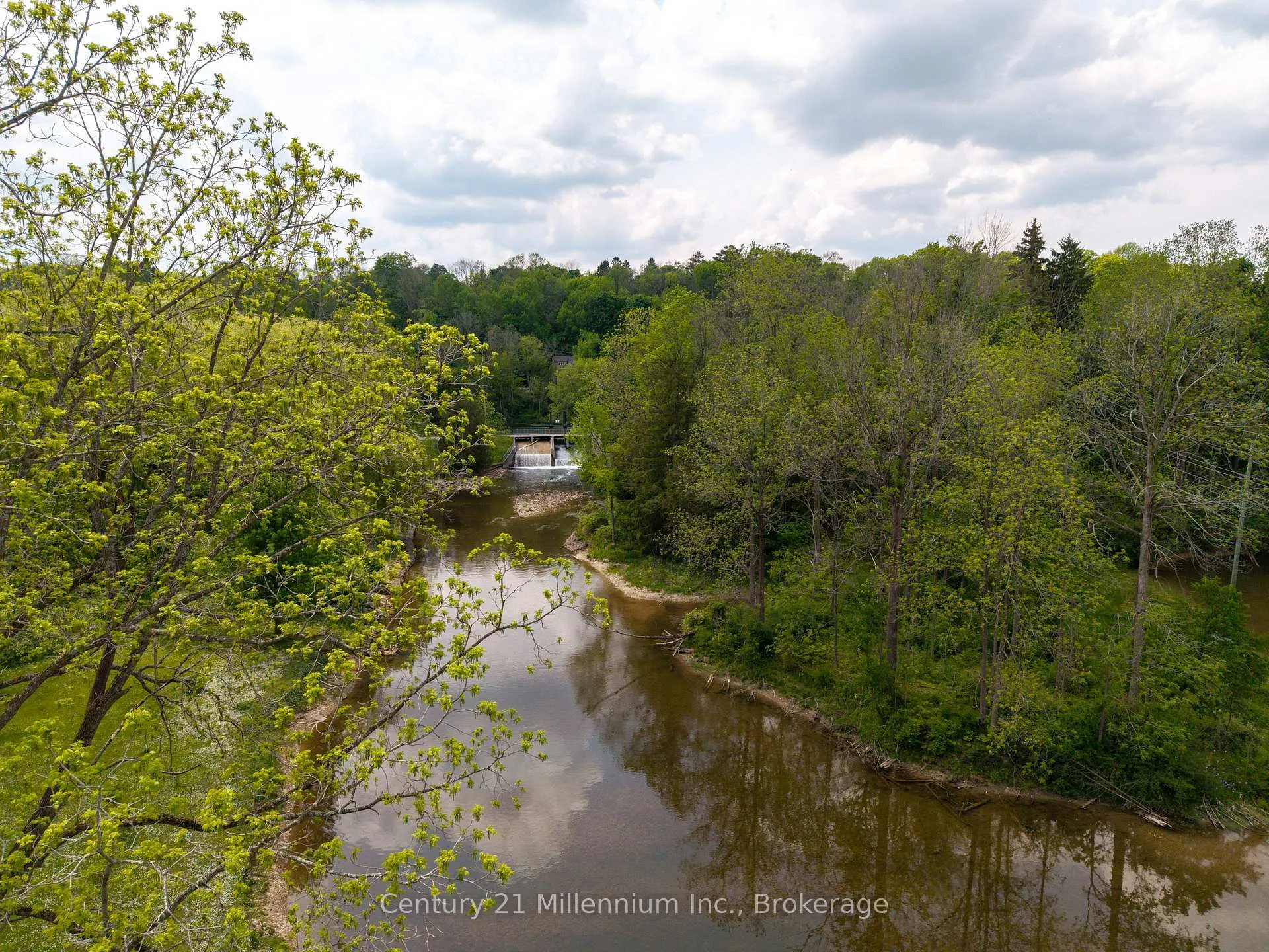 Photo 7 of 176 5th A Street E, Owen Sound — HOMEH