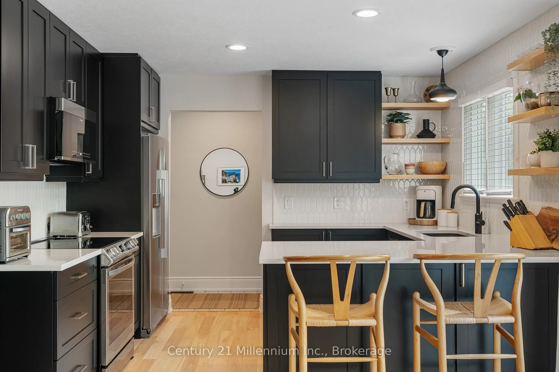 Photo 19 of 176 5th A Street E, Owen Sound — HOMEH