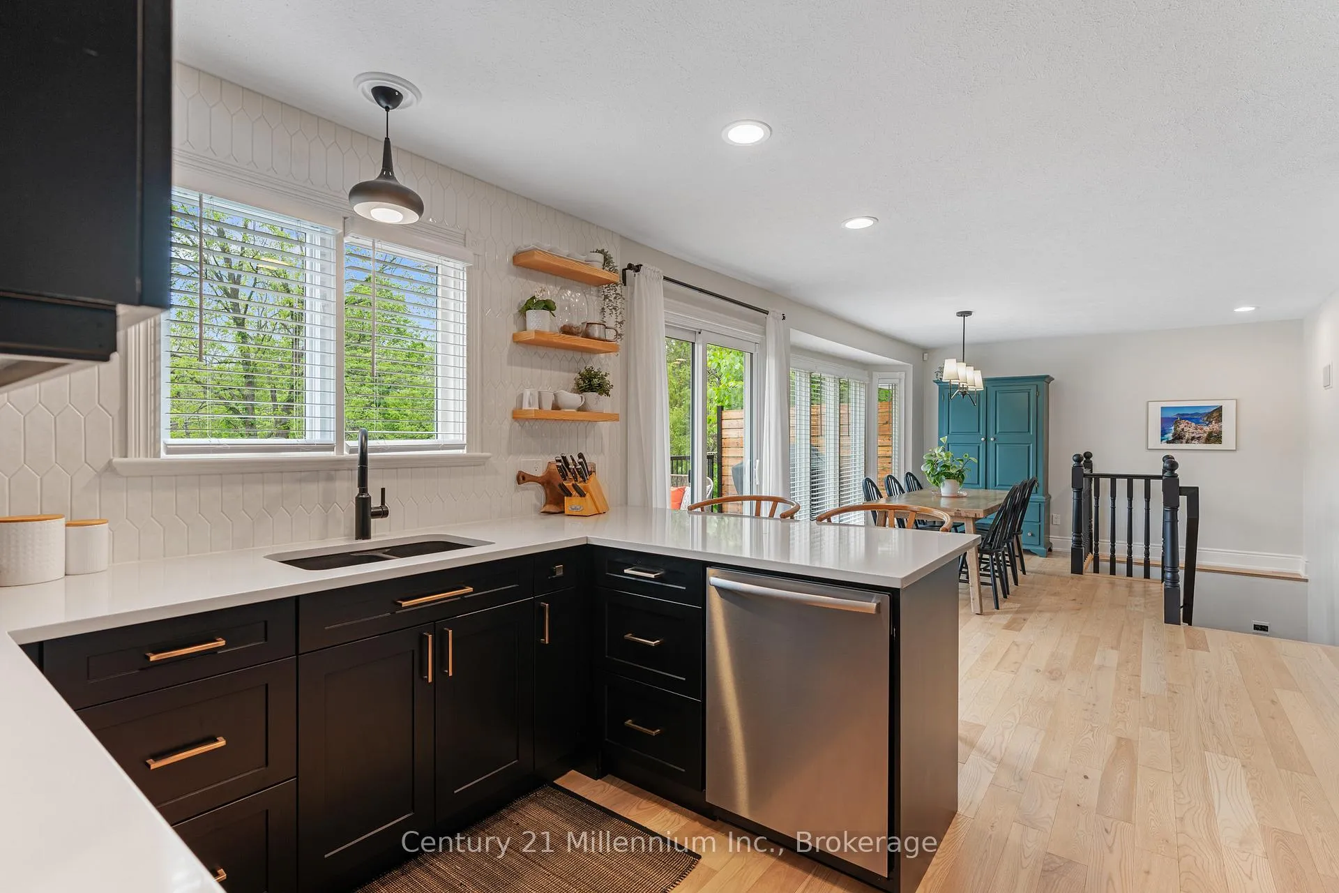 Photo 22 of 176 5th A Street E, Owen Sound — HOMEH