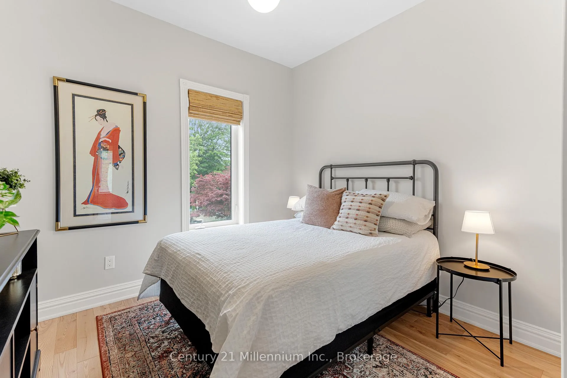 Photo 24 of 176 5th A Street E, Owen Sound — HOMEH