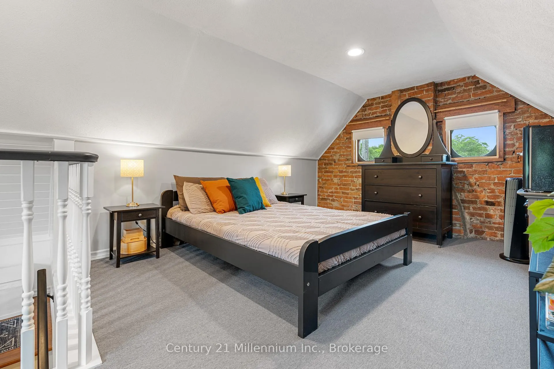 Photo 34 of 176 5th A Street E, Owen Sound — HOMEH