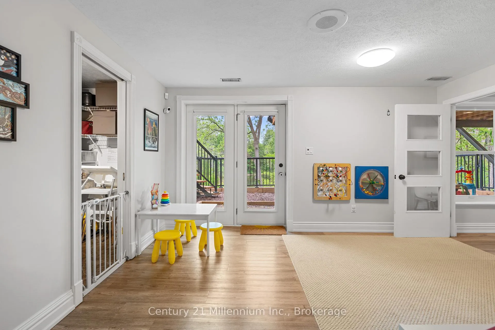 Photo 39 of 176 5th A Street E, Owen Sound — HOMEH