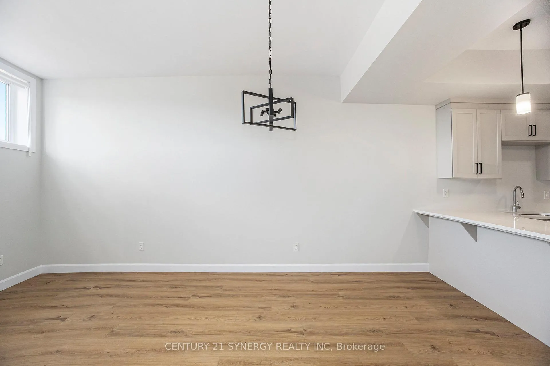 Photo 8 of Unit B, 65 Helen Street, North Stormont, North Stormont (Finch) Twp — HOMEH