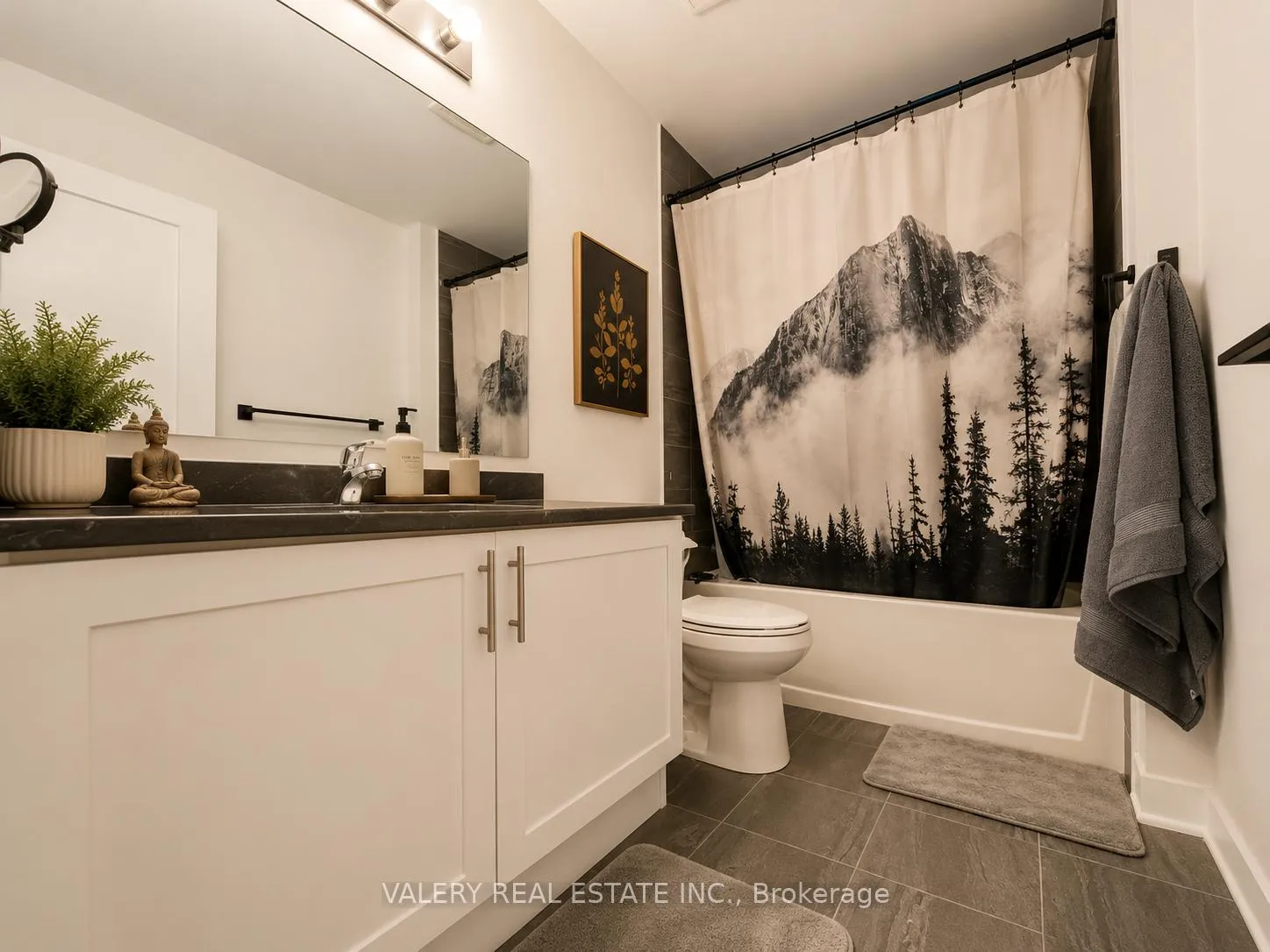 Photo 6 of Unit 236, 101 Shoreview Place, Hamilton, Lakeshore — HOMEH