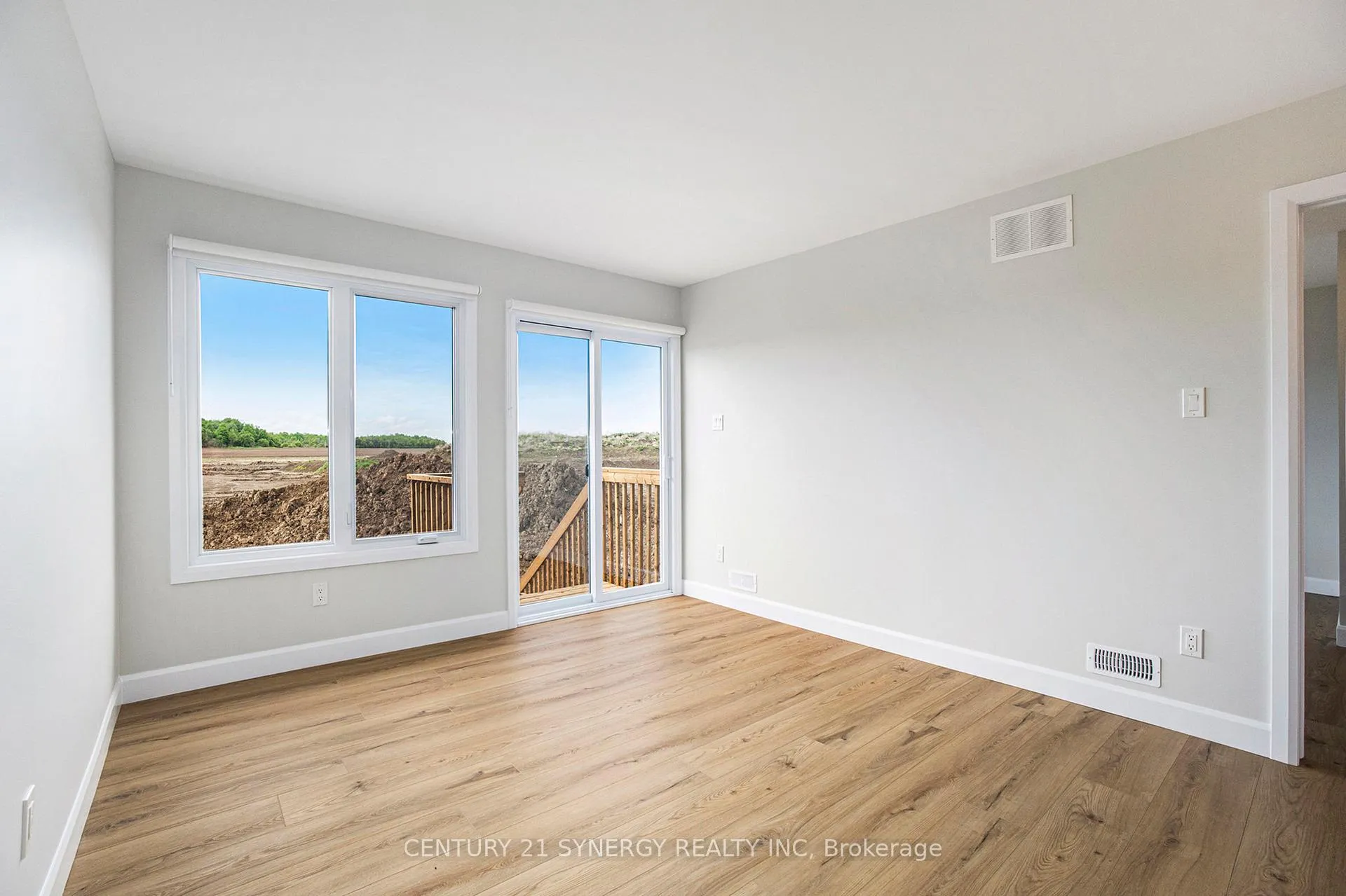 Photo 17 of Unit A, 65 Helen Street, North Stormont, North Stormont (Finch) Twp — HOMEH