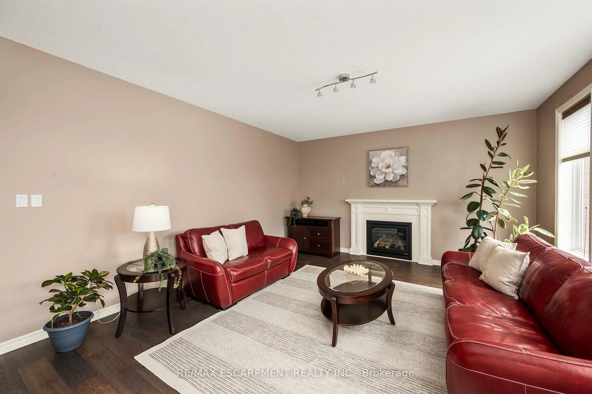 Photo 12 of 1863 Ballymote Avenue, London, North C — HOMEH