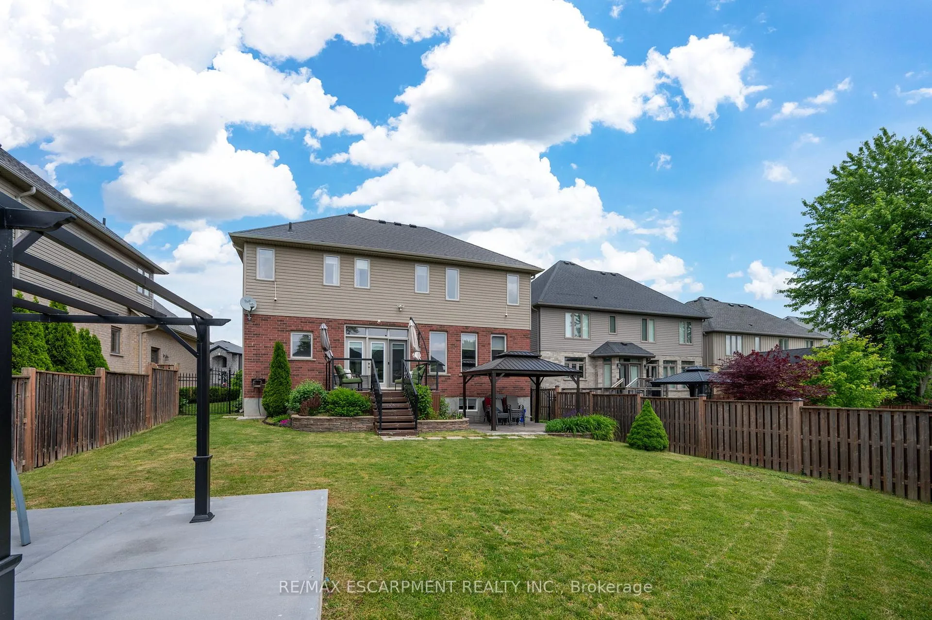 Photo 37 of 1863 Ballymote Avenue, London, North C — HOMEH
