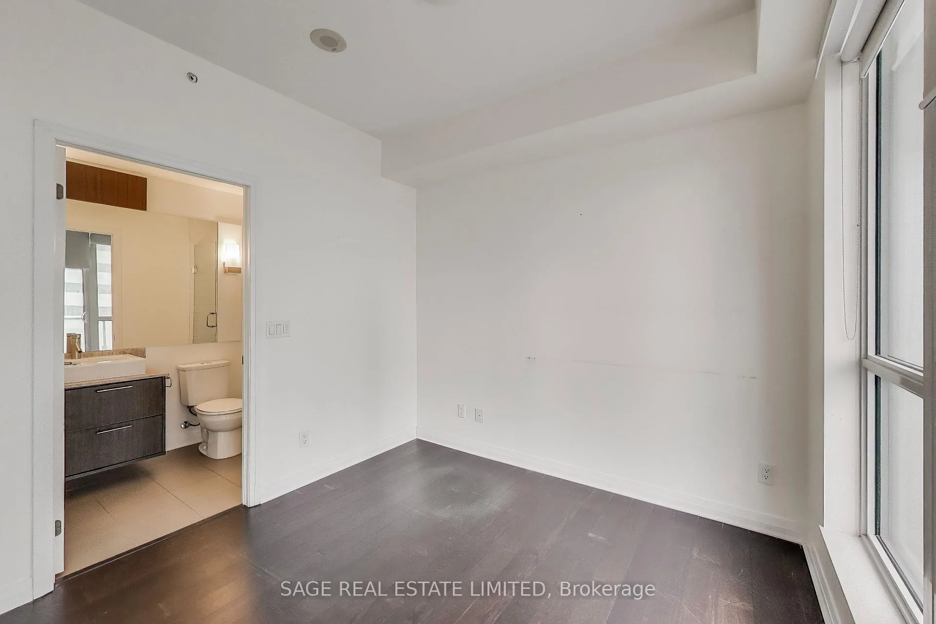 Photo 11 of Unit 2502, 8 Mercer Street, Toronto, Waterfront Communities — HOMEH