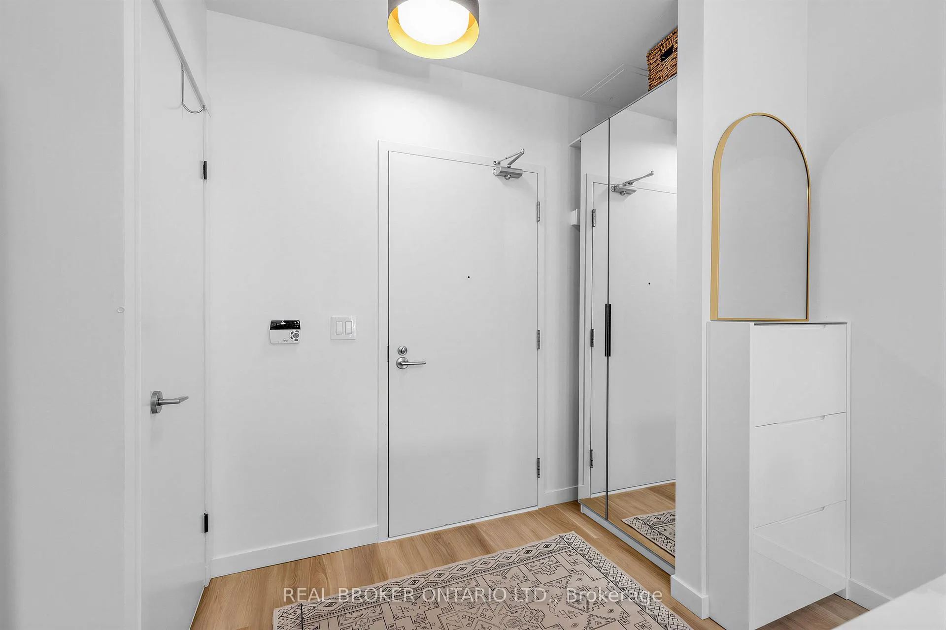 Photo 3 of Unit 260, 209 Fort York Boulevard, Toronto, Waterfront Communities — HOMEH