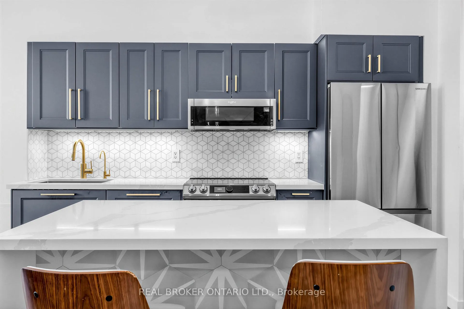 Photo 5 of Unit 260, 209 Fort York Boulevard, Toronto, Waterfront Communities — HOMEH