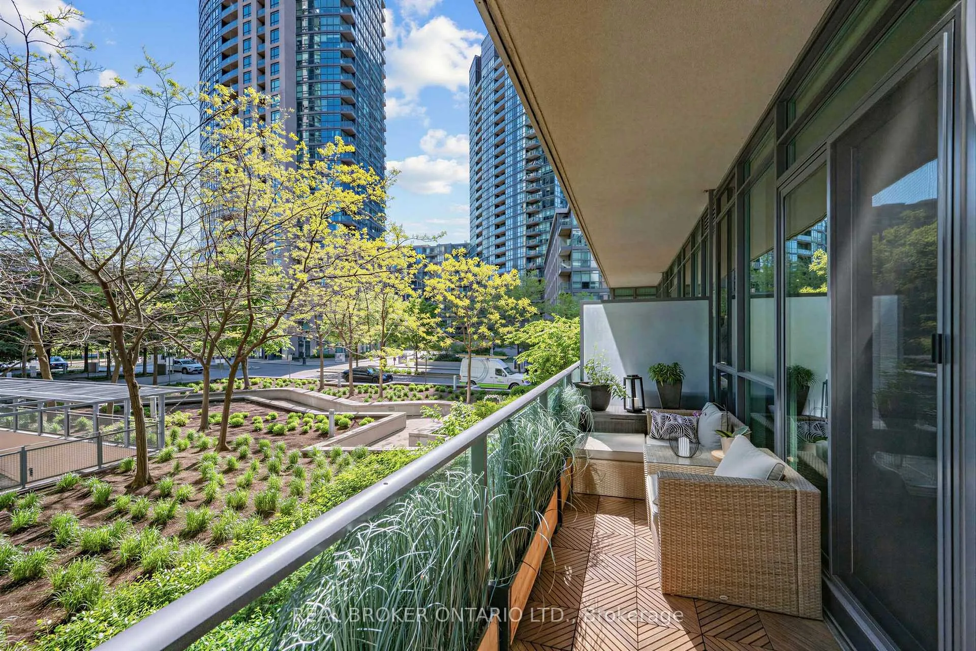 Photo 24 of Unit 260, 209 Fort York Boulevard, Toronto, Waterfront Communities — HOMEH