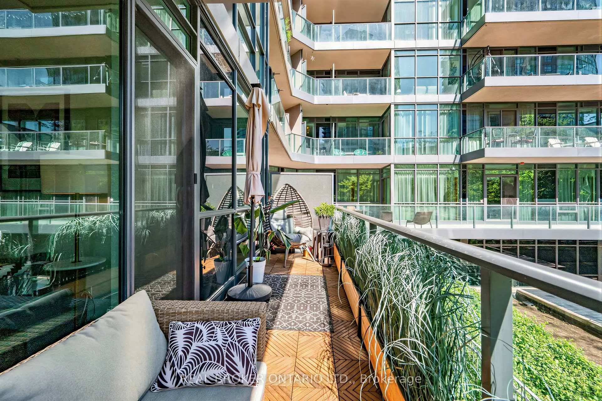 Photo 26 of Unit 260, 209 Fort York Boulevard, Toronto, Waterfront Communities — HOMEH