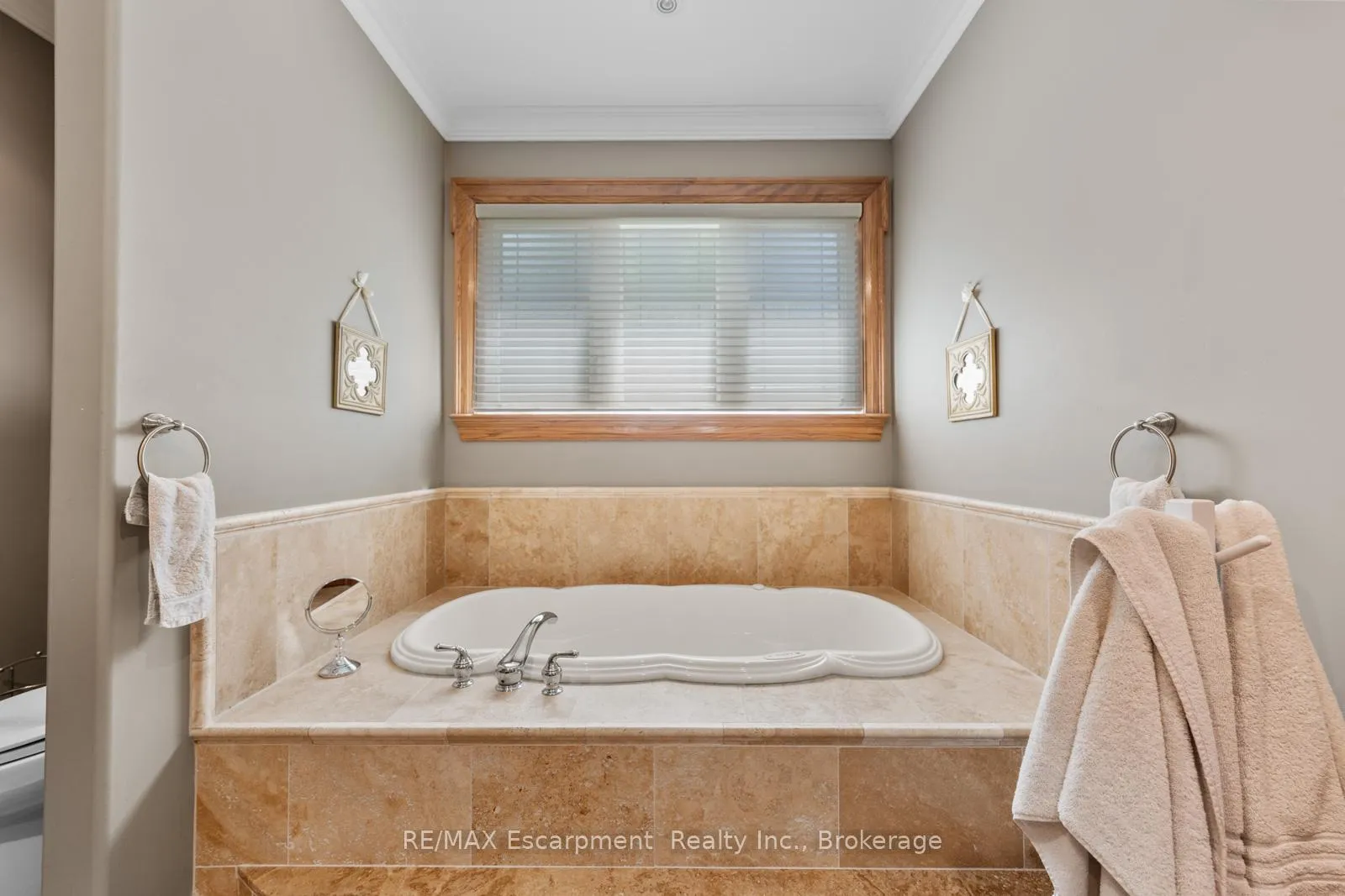 Photo 24 of 3157 Princess Boulevard, Burlington, Roseland — HOMEH