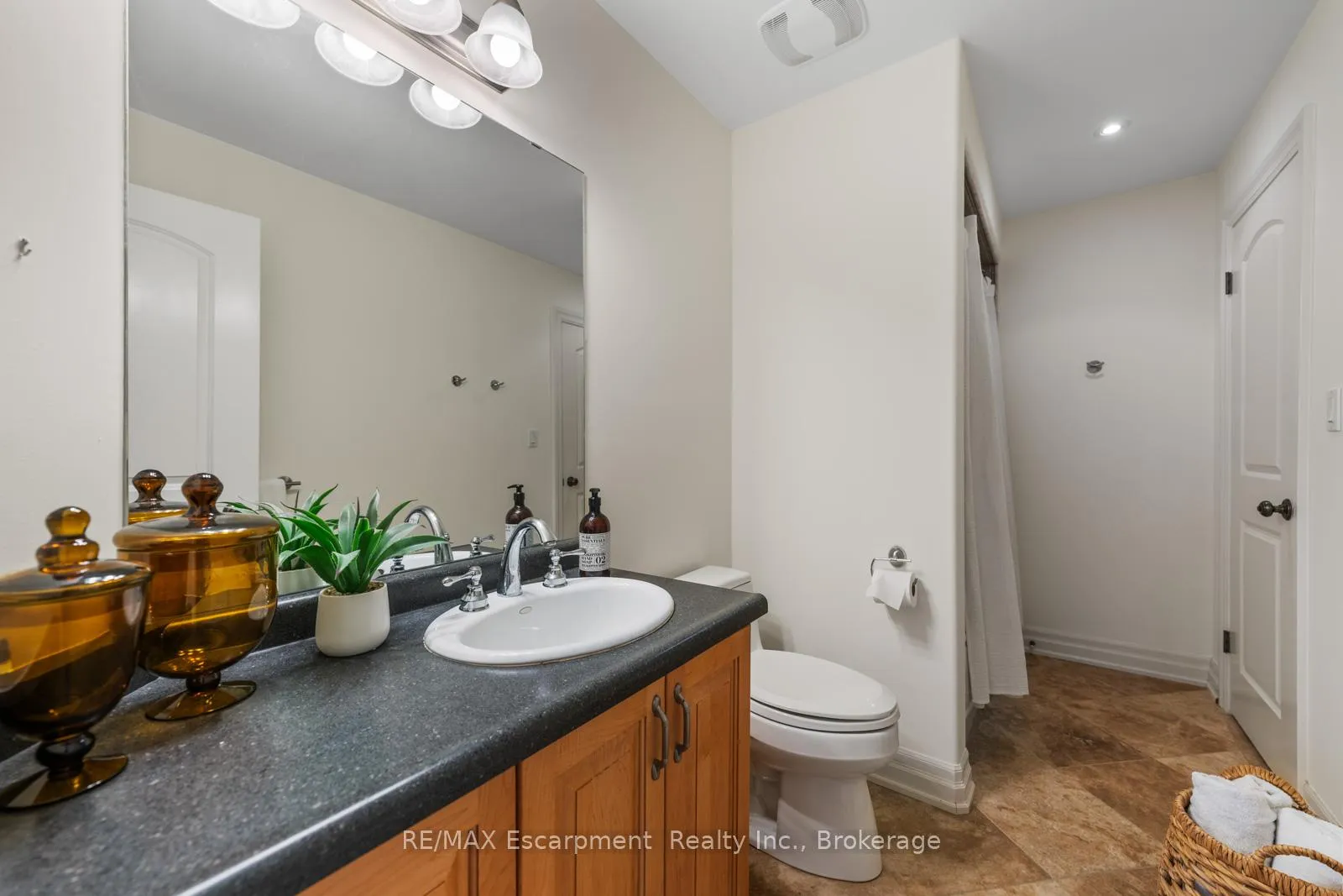 Photo 28 of 3157 Princess Boulevard, Burlington, Roseland — HOMEH